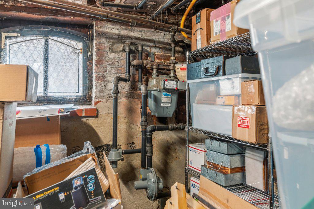 BOLTON HILL HISTORIC DISTRICT - Residential Income