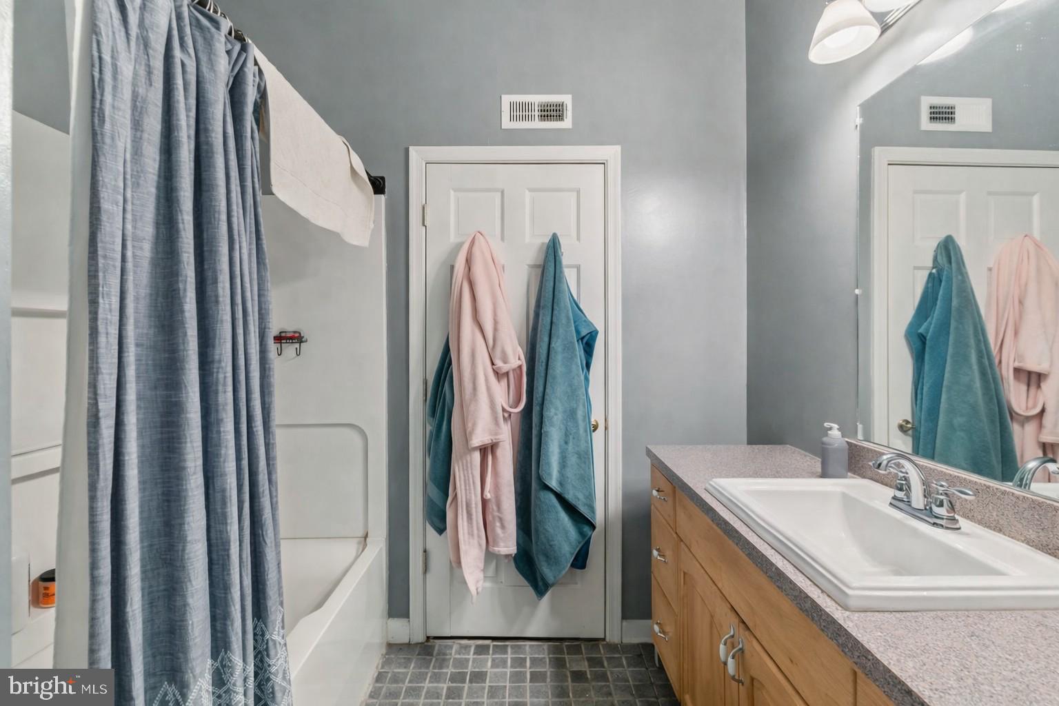 BOLTON HILL HISTORIC DISTRICT - Residential Income