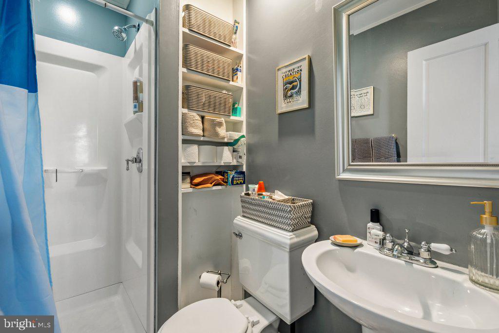 BOLTON HILL HISTORIC DISTRICT - Residential Income