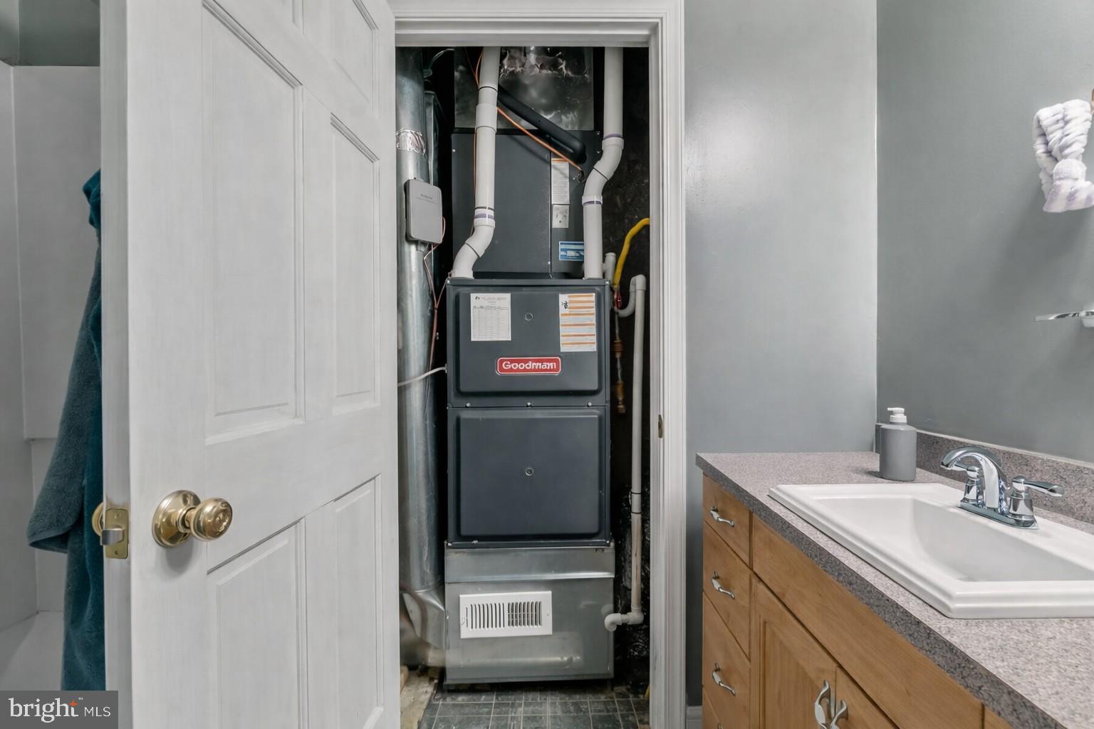 BOLTON HILL HISTORIC DISTRICT - Residential Income