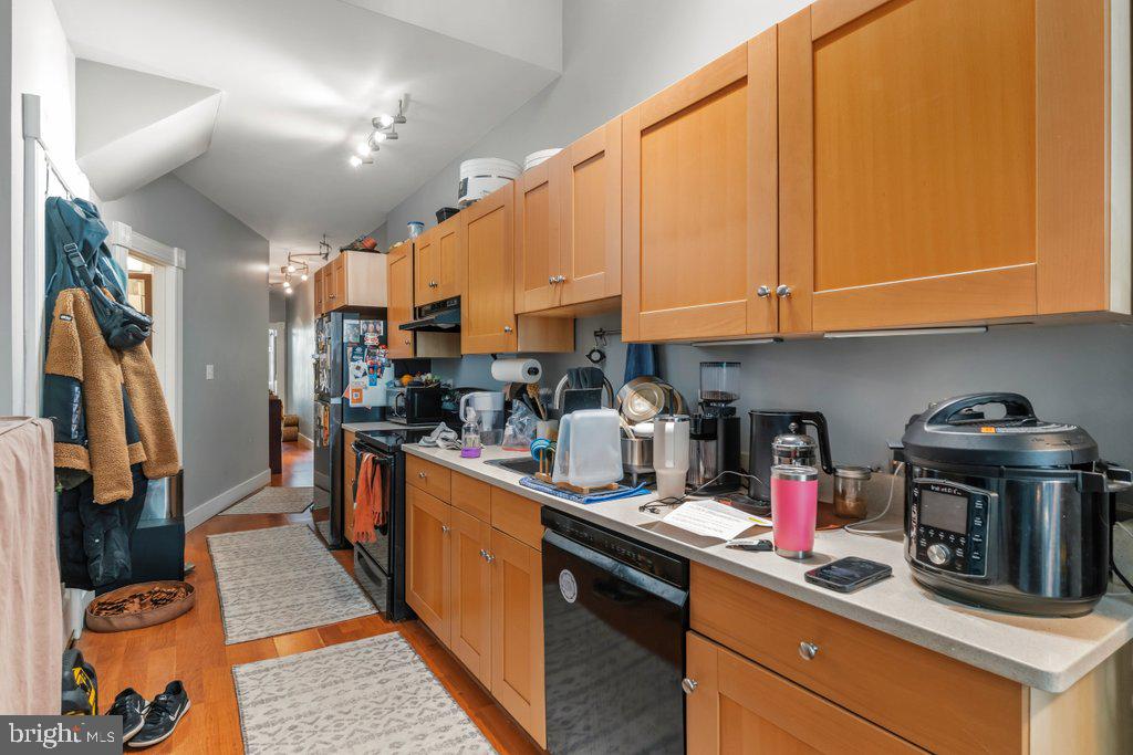 BOLTON HILL HISTORIC DISTRICT - Residential Income