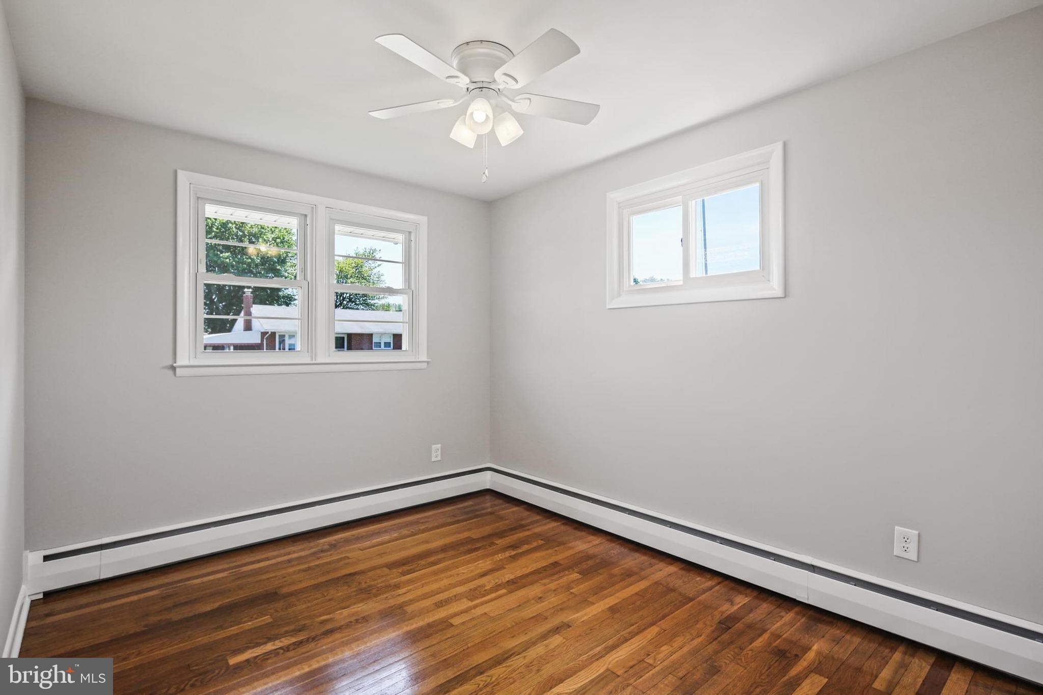 HARWOOD MANOR - Residential