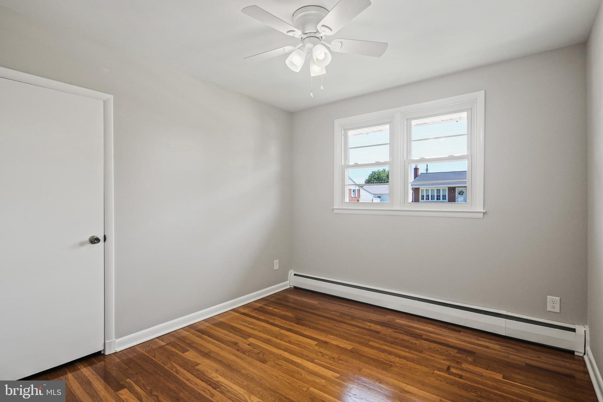 HARWOOD MANOR - Residential