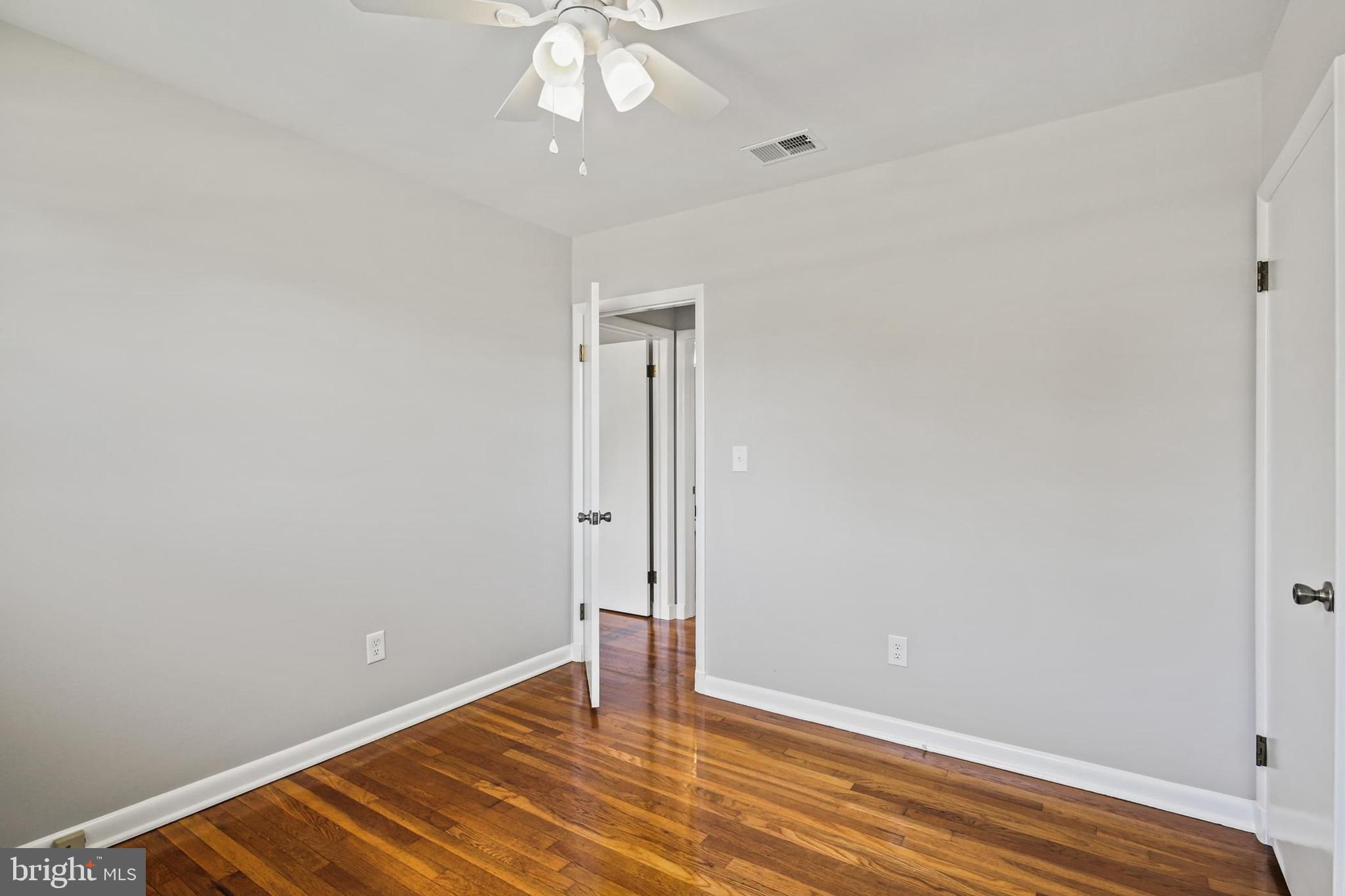 HARWOOD MANOR - Residential