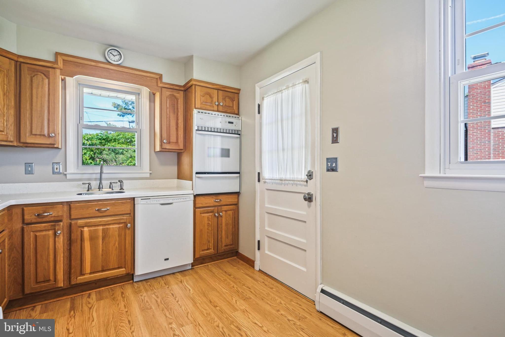 HARWOOD MANOR - Residential