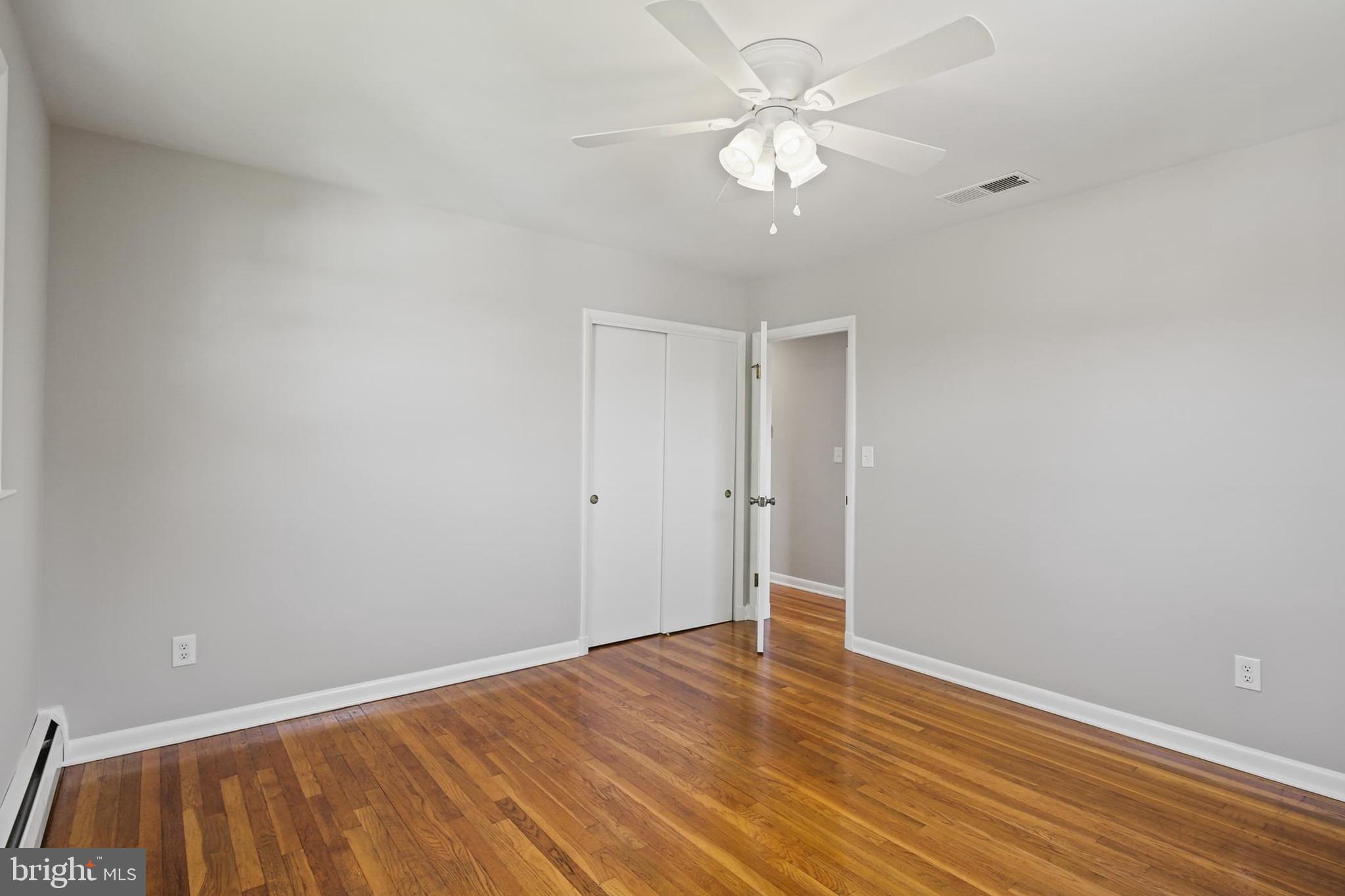 HARWOOD MANOR - Residential