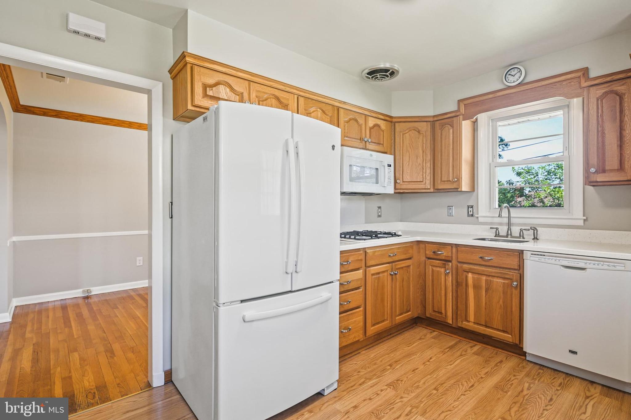 HARWOOD MANOR - Residential