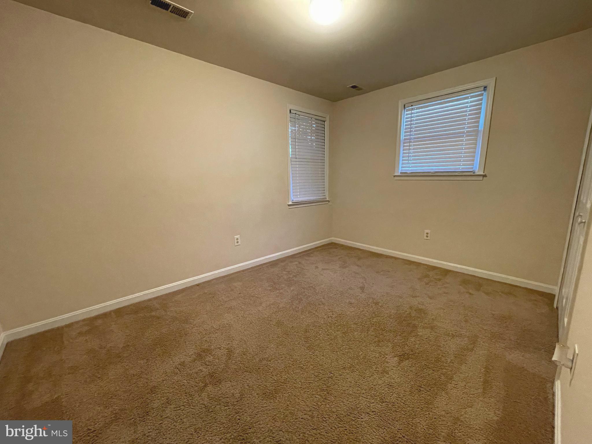 PLANTATION FOREST - Residential Lease