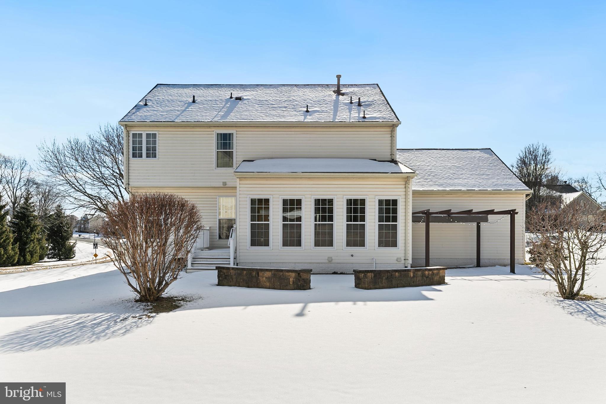 STONE MANOR - Residential