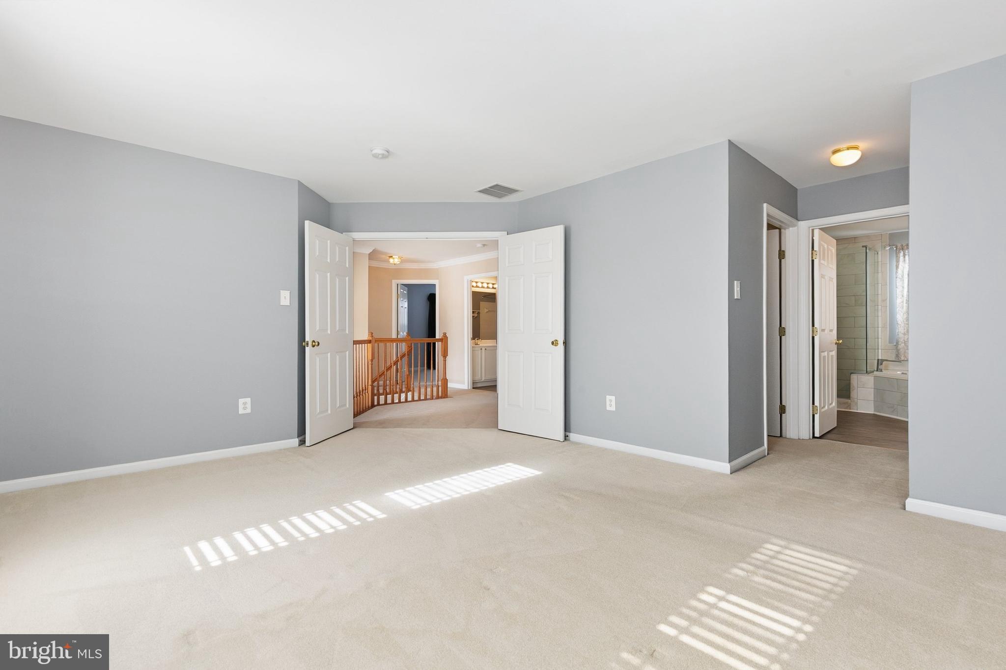 STONE MANOR - Residential