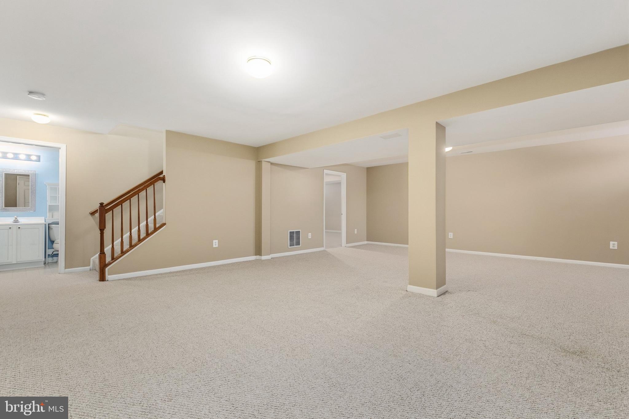 STONE MANOR - Residential