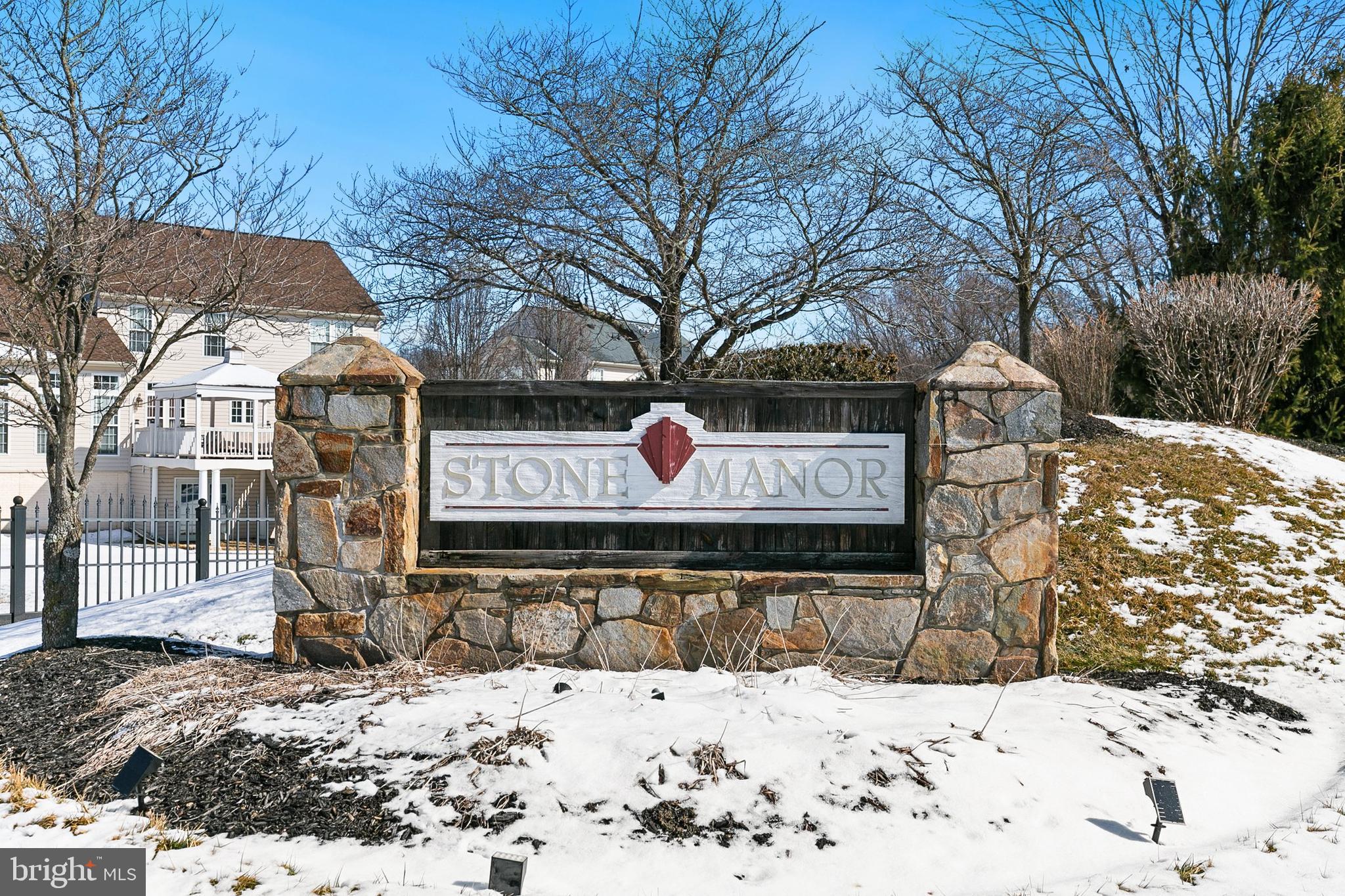 STONE MANOR - Residential