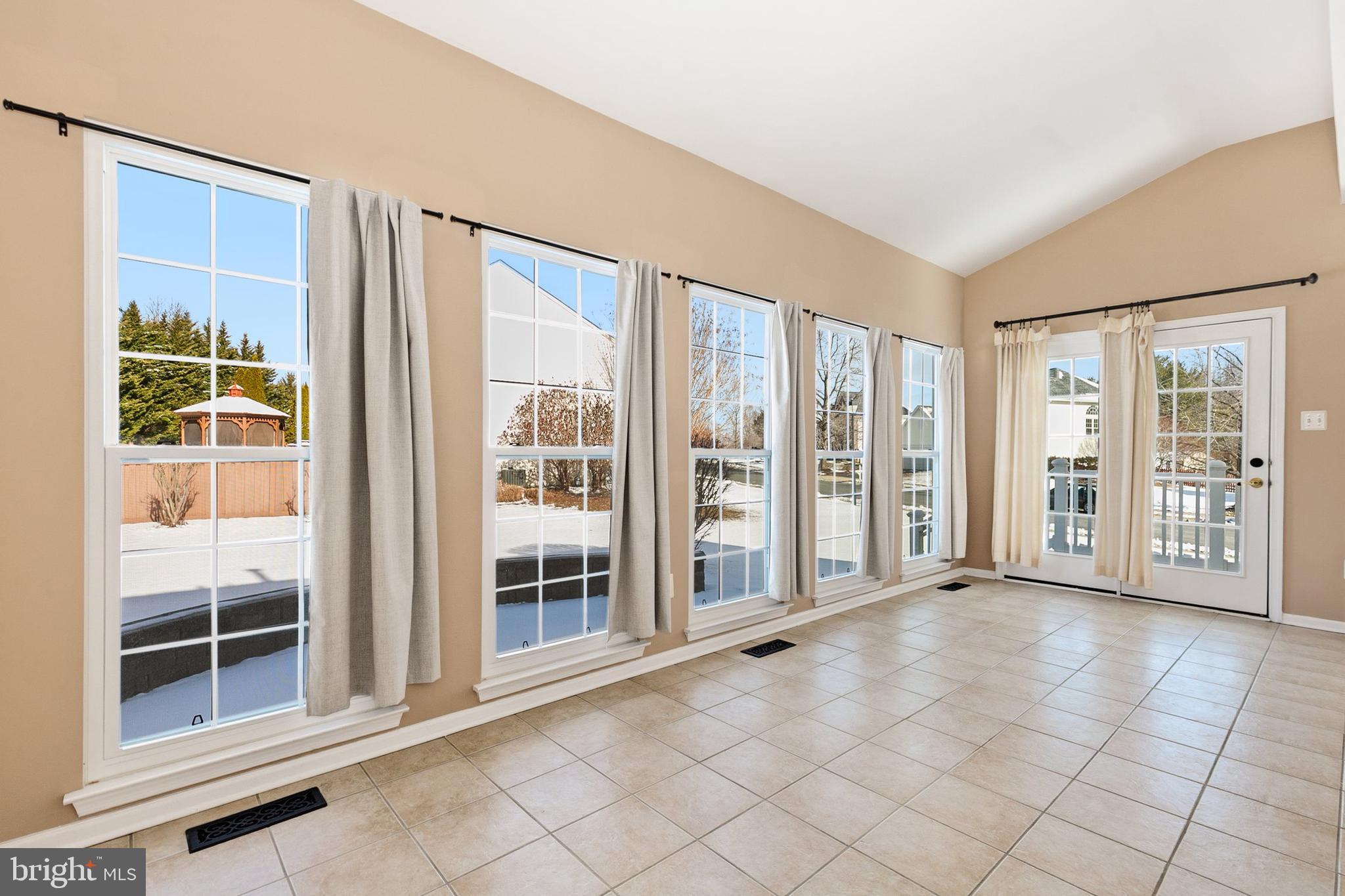 STONE MANOR - Residential