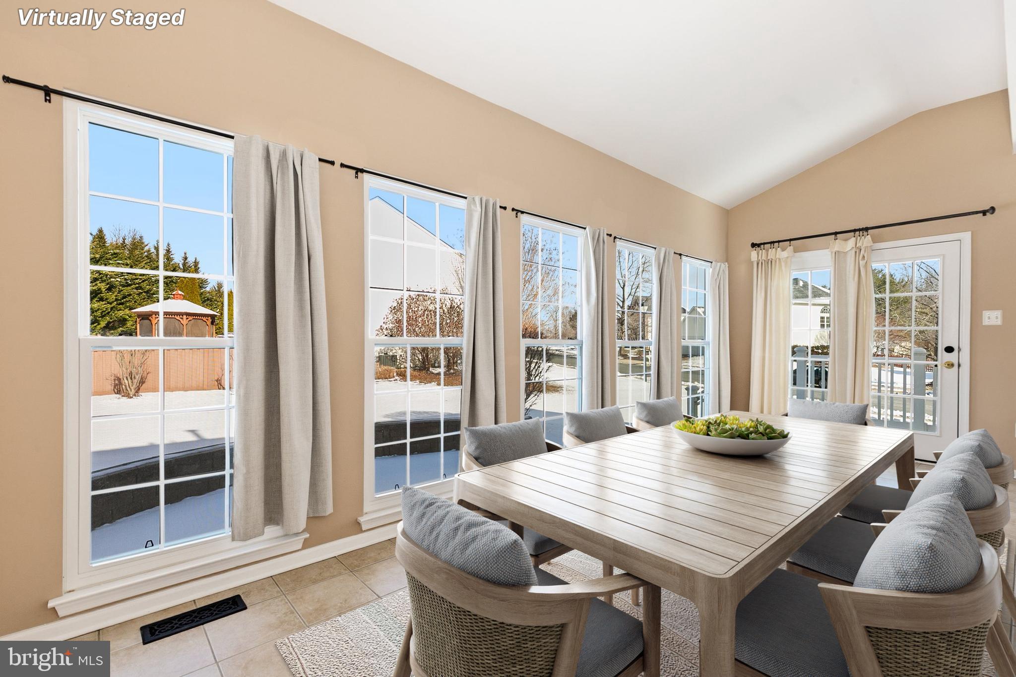 STONE MANOR - Residential