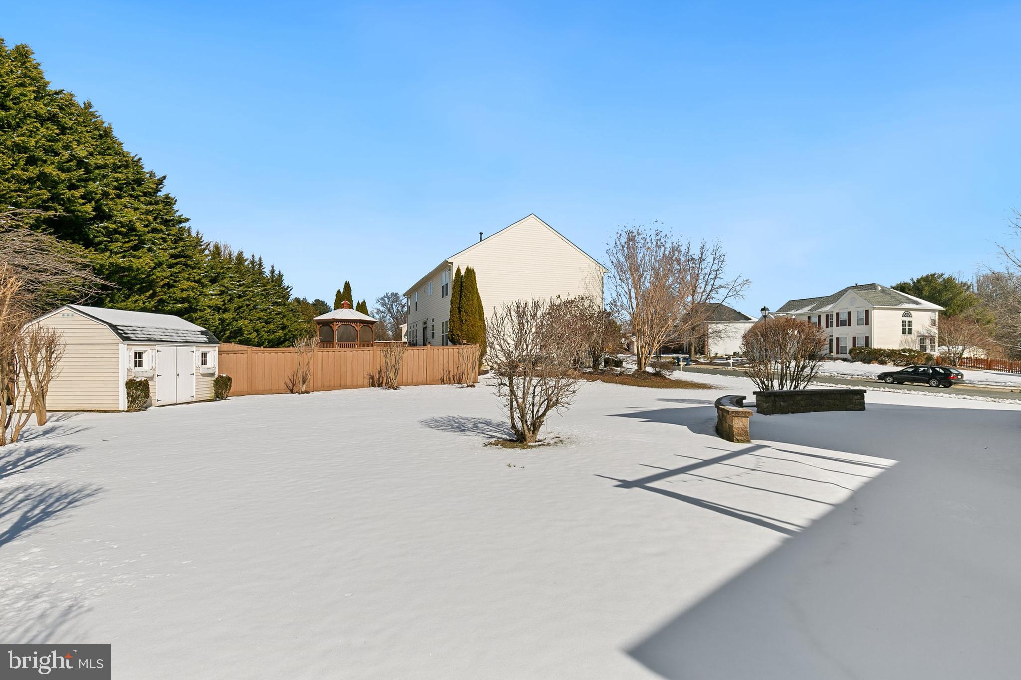 STONE MANOR - Residential