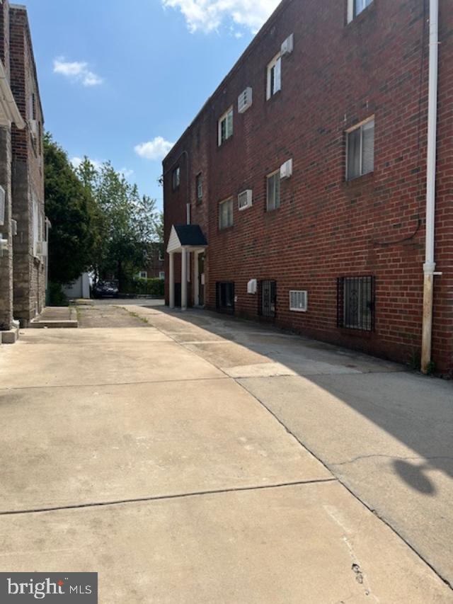 Northeast Philadelphia apartment building. One building of 9 Unit Apt. Bldg. Consists Of 7(1 Bdrm Apts & 2 Eff.)total. Each with separate electric meters /gas Features private storage areas. parking lot for 10 cars. Quiet residential street. Newer roof, This property is in good condition, Good income producing property, Working to get All leases and expenses available upon request.