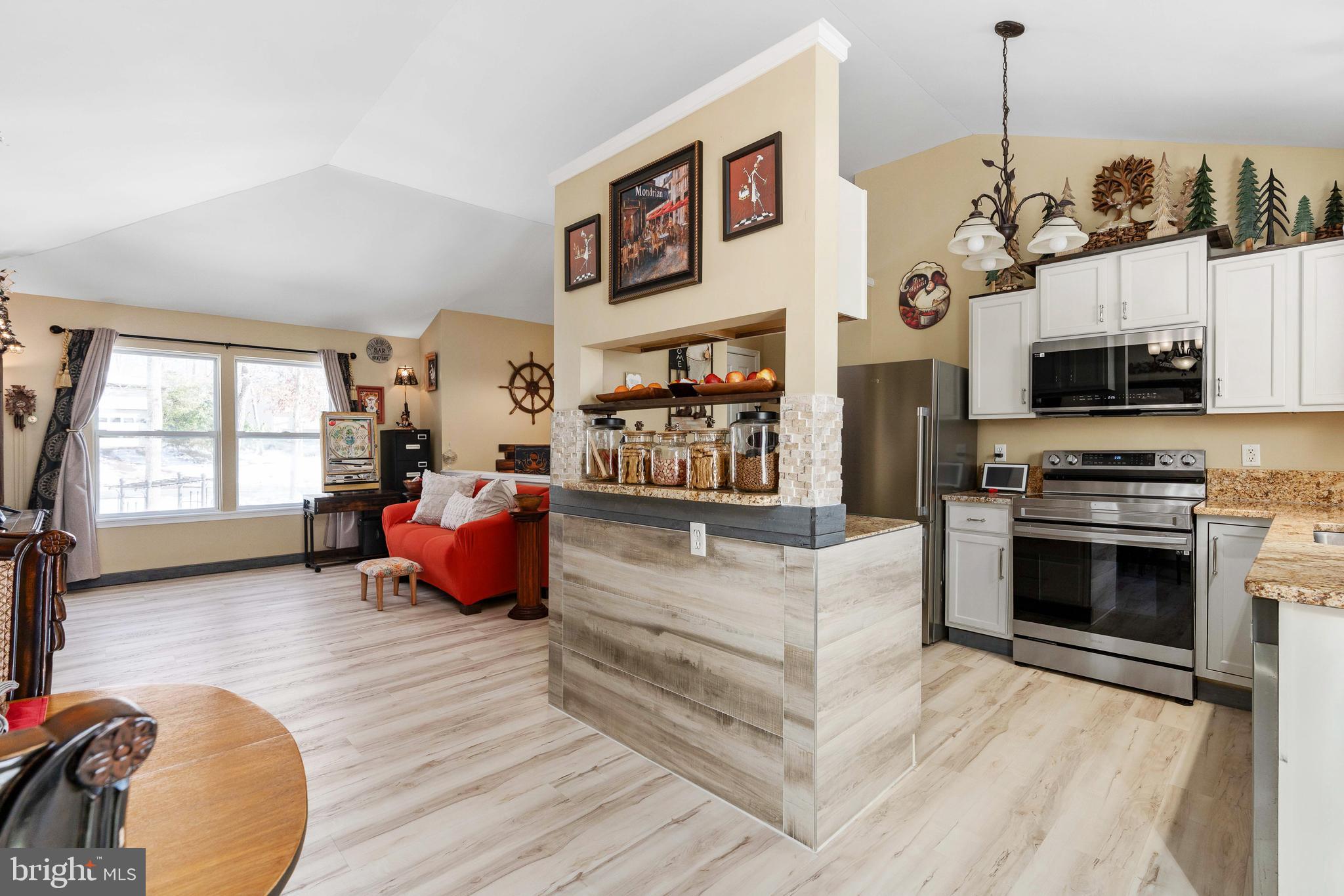 LAKE OF THE WOODS - Residential