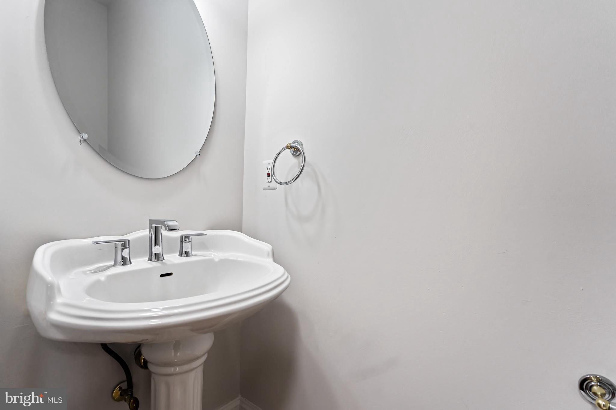 CHESDIN LANDING - Residential