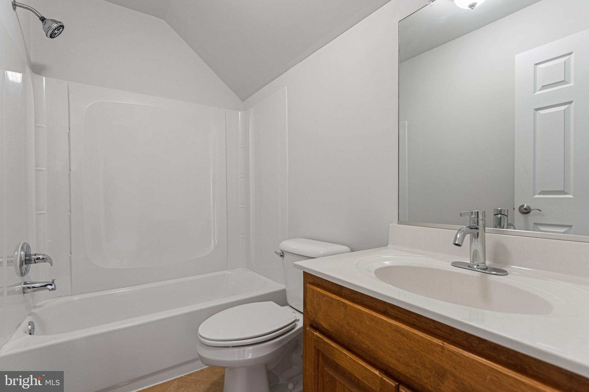 CHESDIN LANDING - Residential