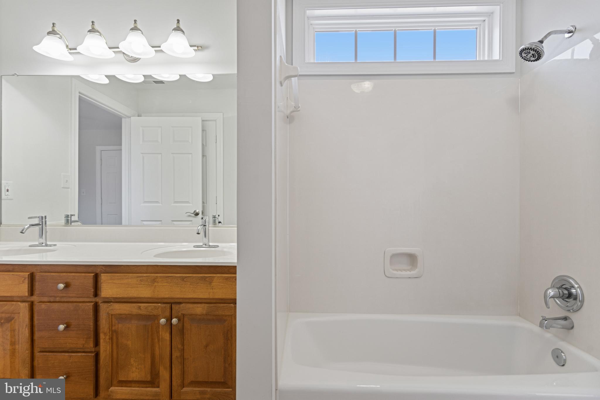 CHESDIN LANDING - Residential