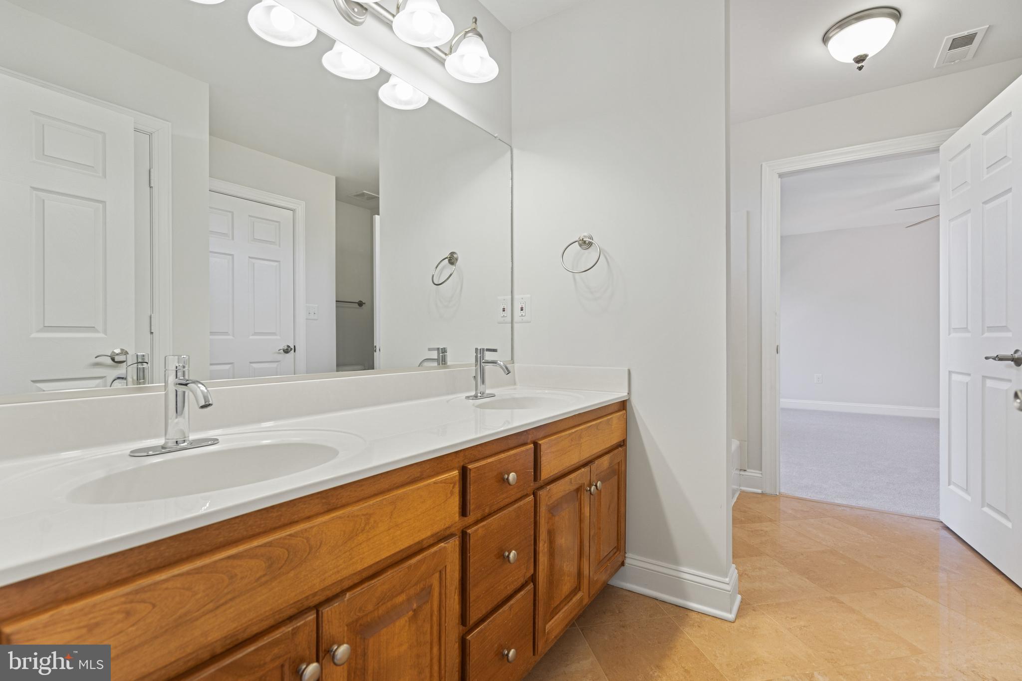 CHESDIN LANDING - Residential