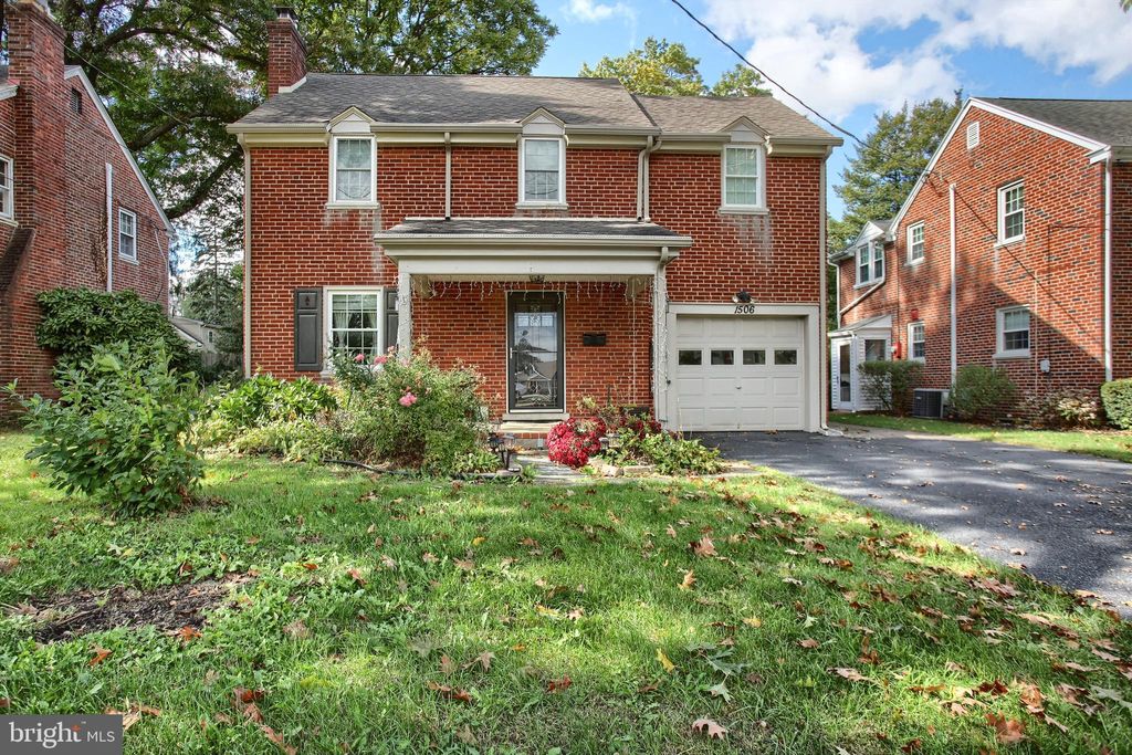 Photo of 1506 Esbenshade Road, Lancaster, PA 17601 (MLS # PALA2042570)