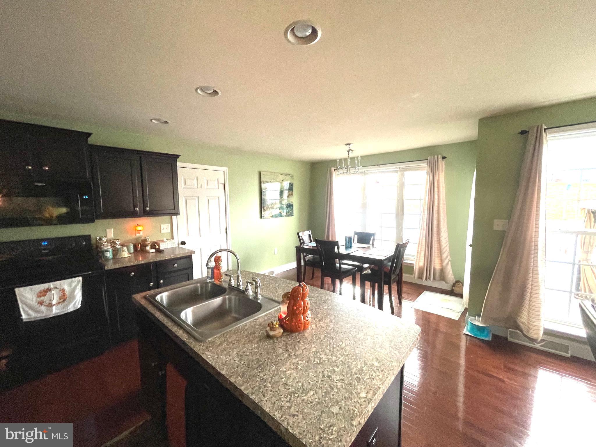 HIGHLANDS - Residential