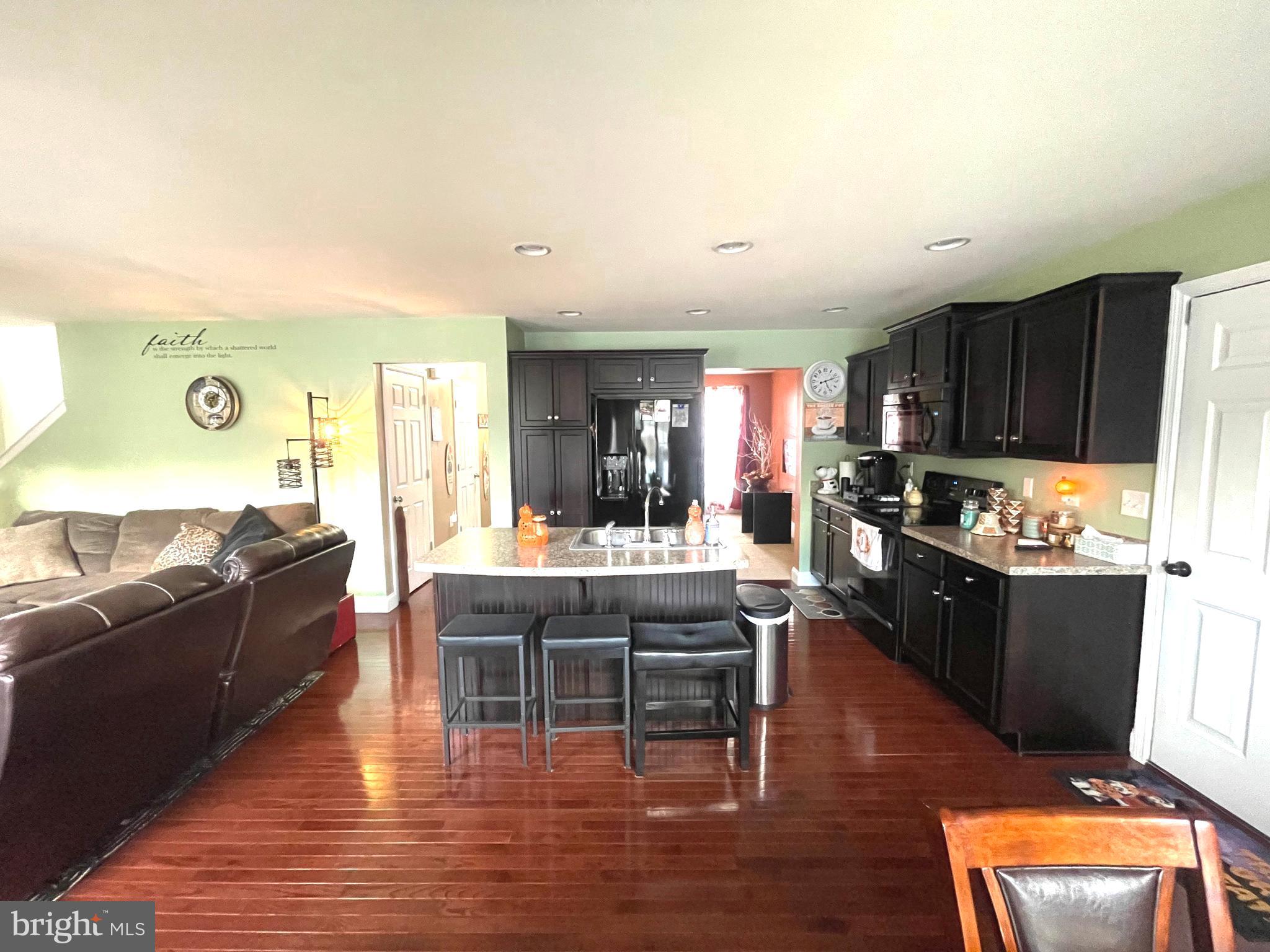 HIGHLANDS - Residential