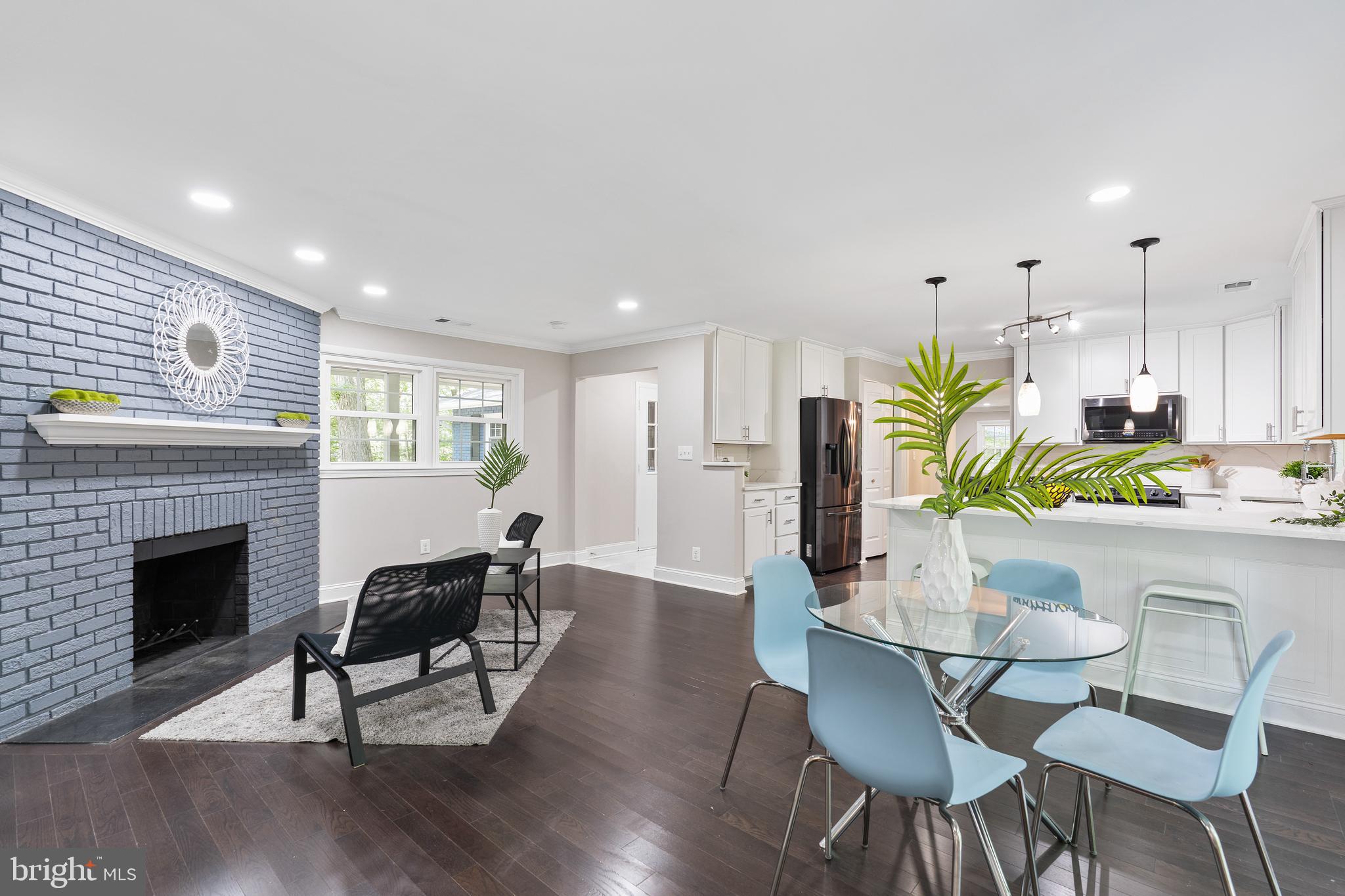 PIKESVILLE - Residential