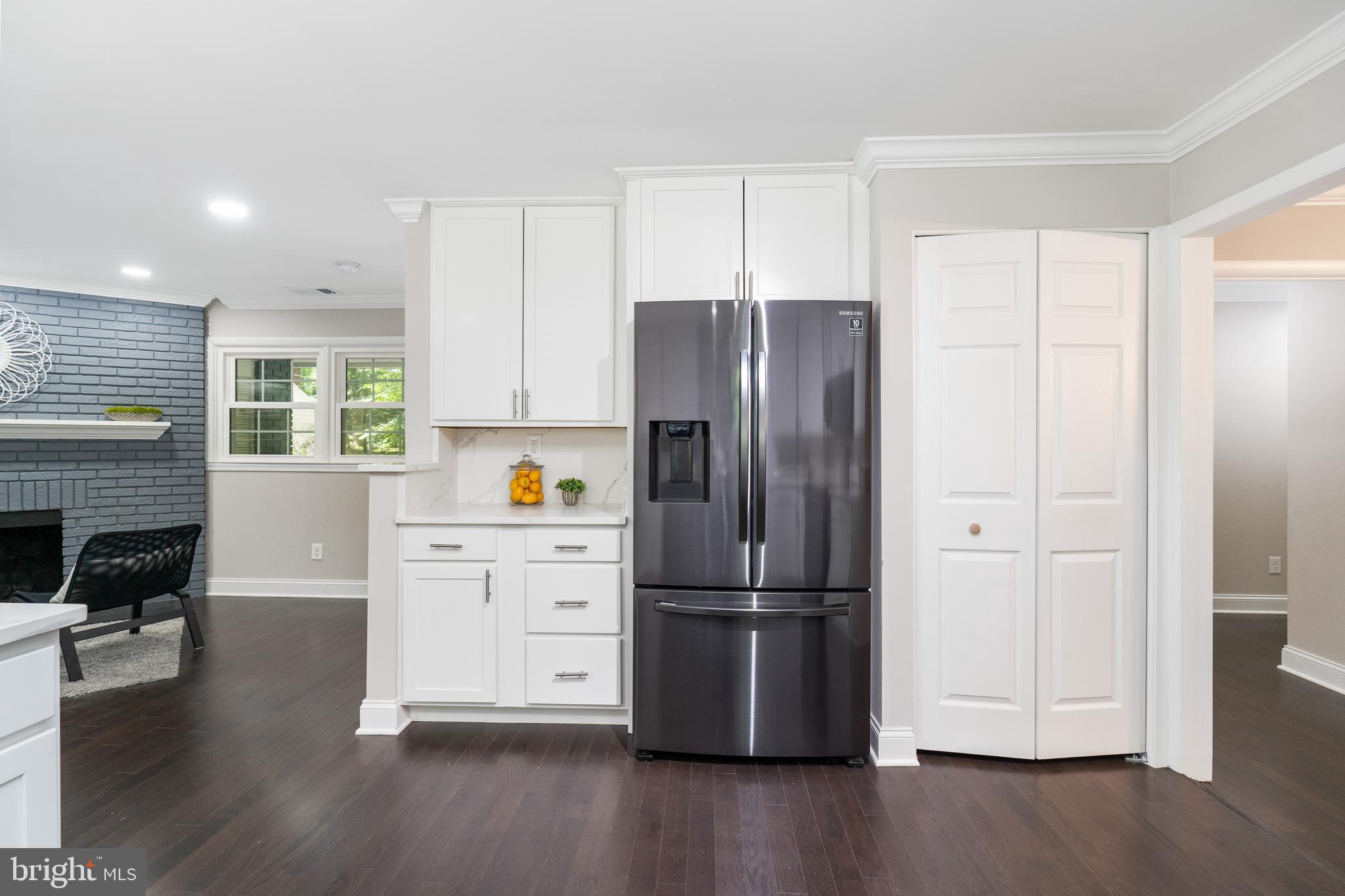 PIKESVILLE - Residential