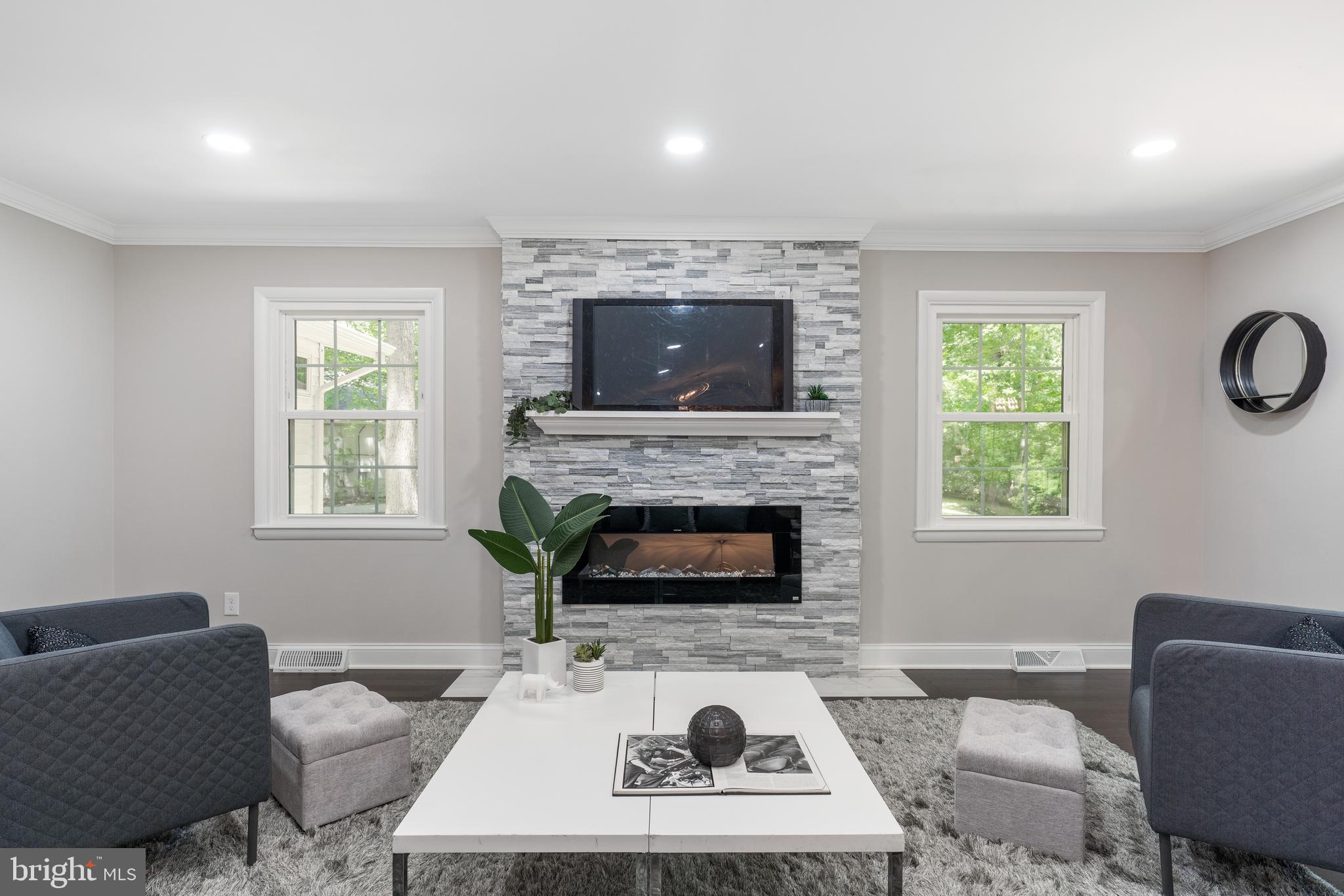 PIKESVILLE - Residential