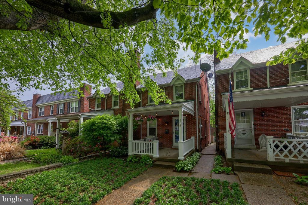 Photo of 638 N MARSHALL ST, LANCASTER, PA 17602 (MLS # PALA2033696)