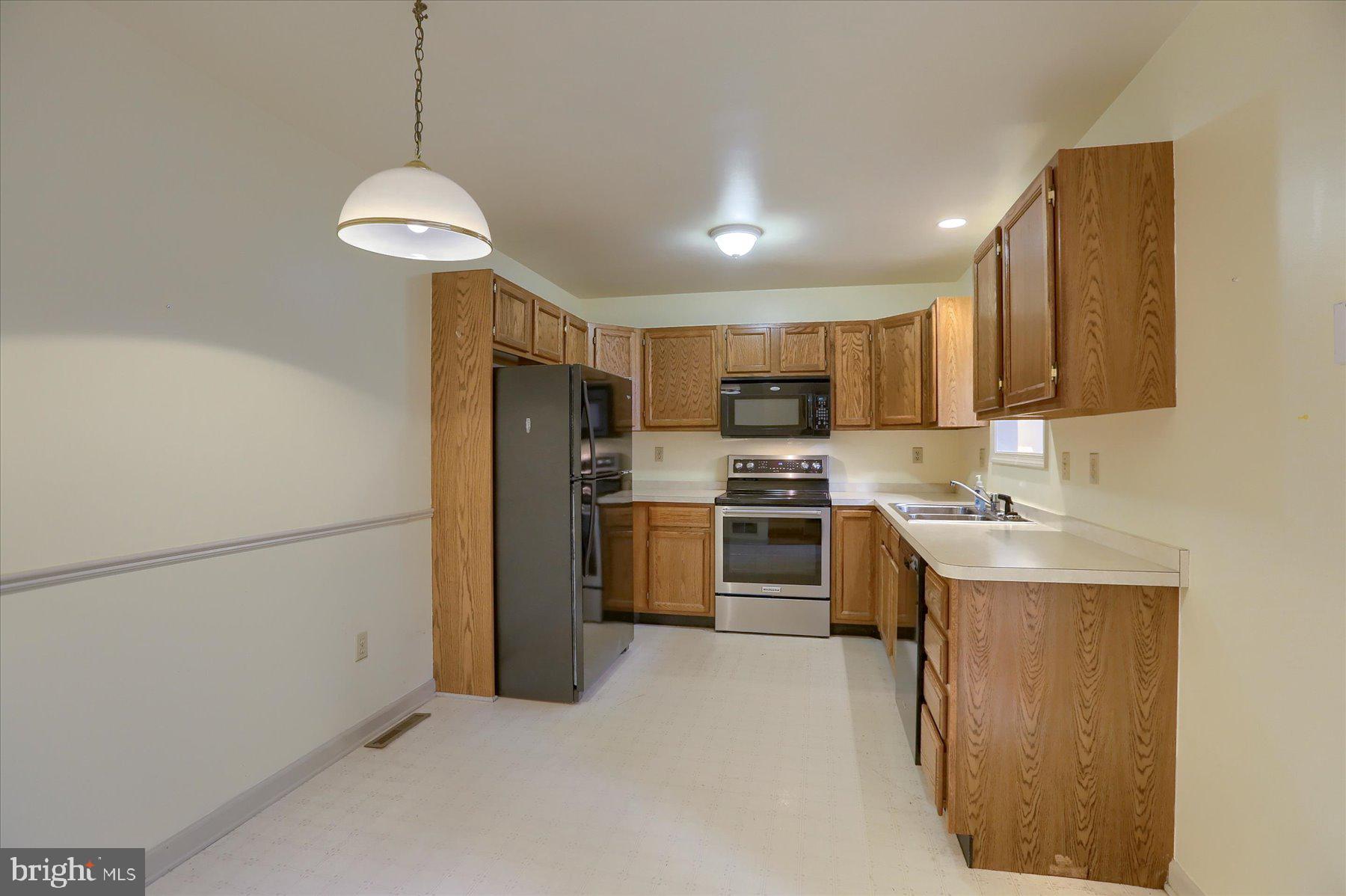 SOUTHFIELD CROSSING - Residential