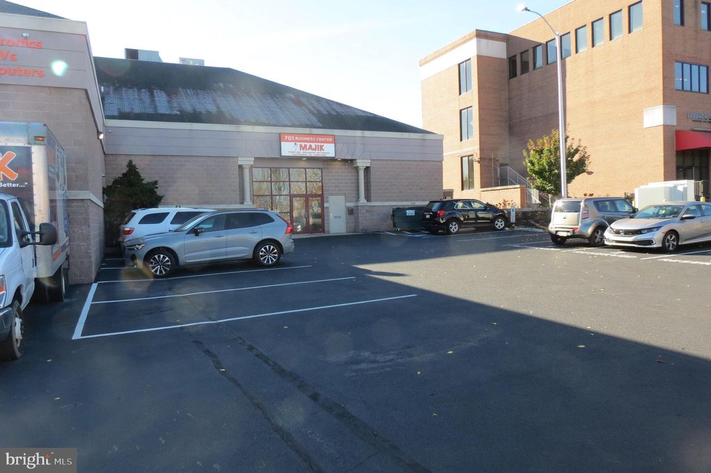 Photo of 701 Cumberland Street, LEBANON, PA 17042 (MLS # PALN2017686)