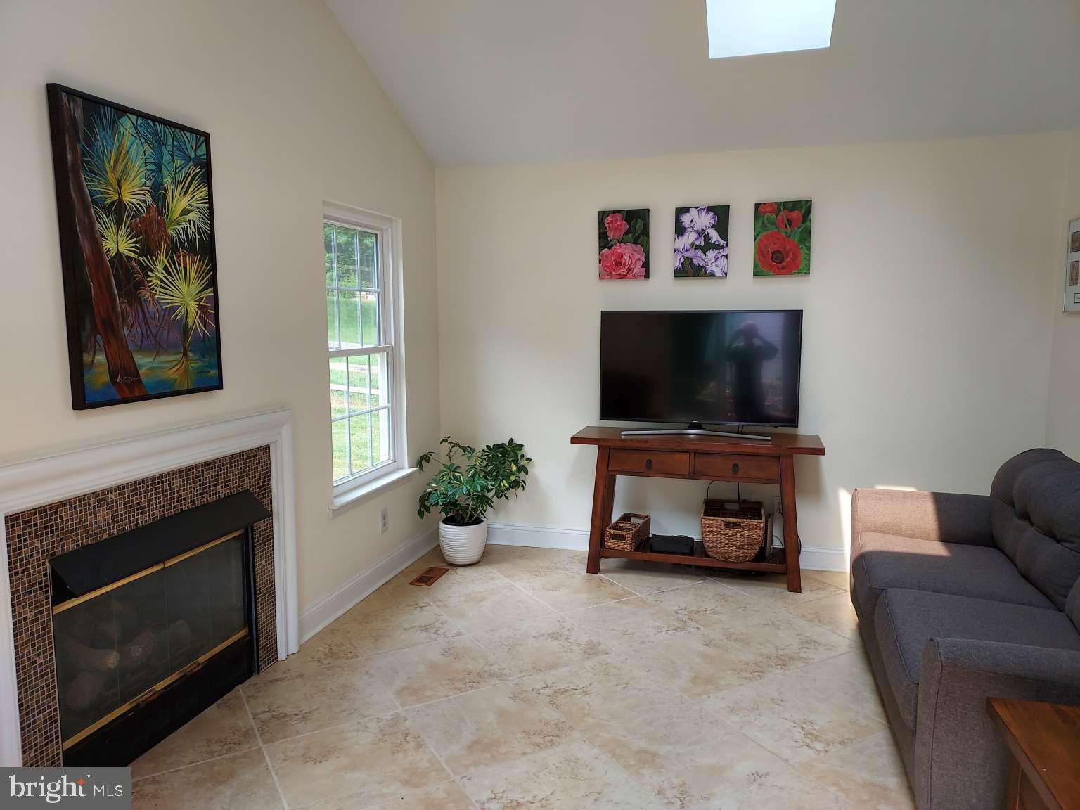 LONGWOOD CROSSING - Residential