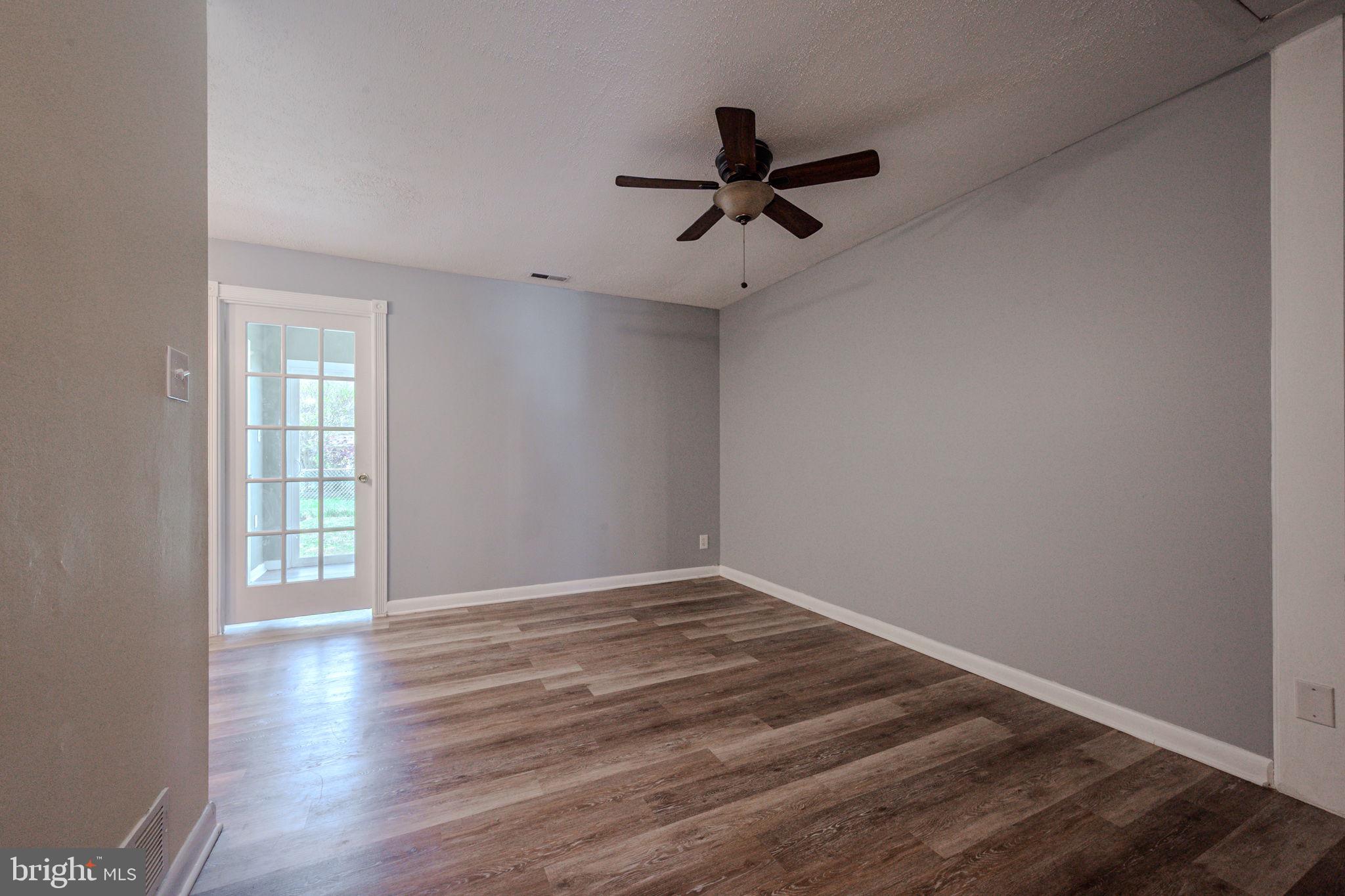 GLENDALE - Residential