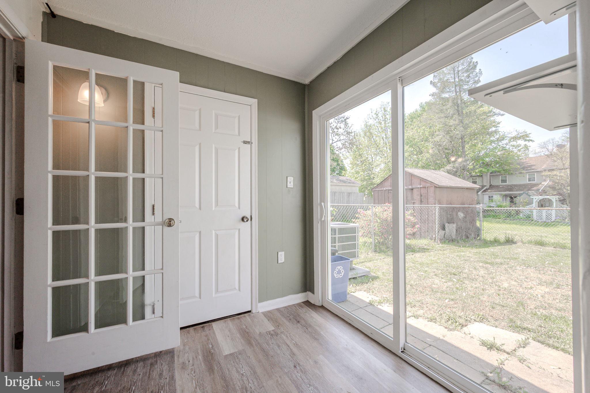 GLENDALE - Residential