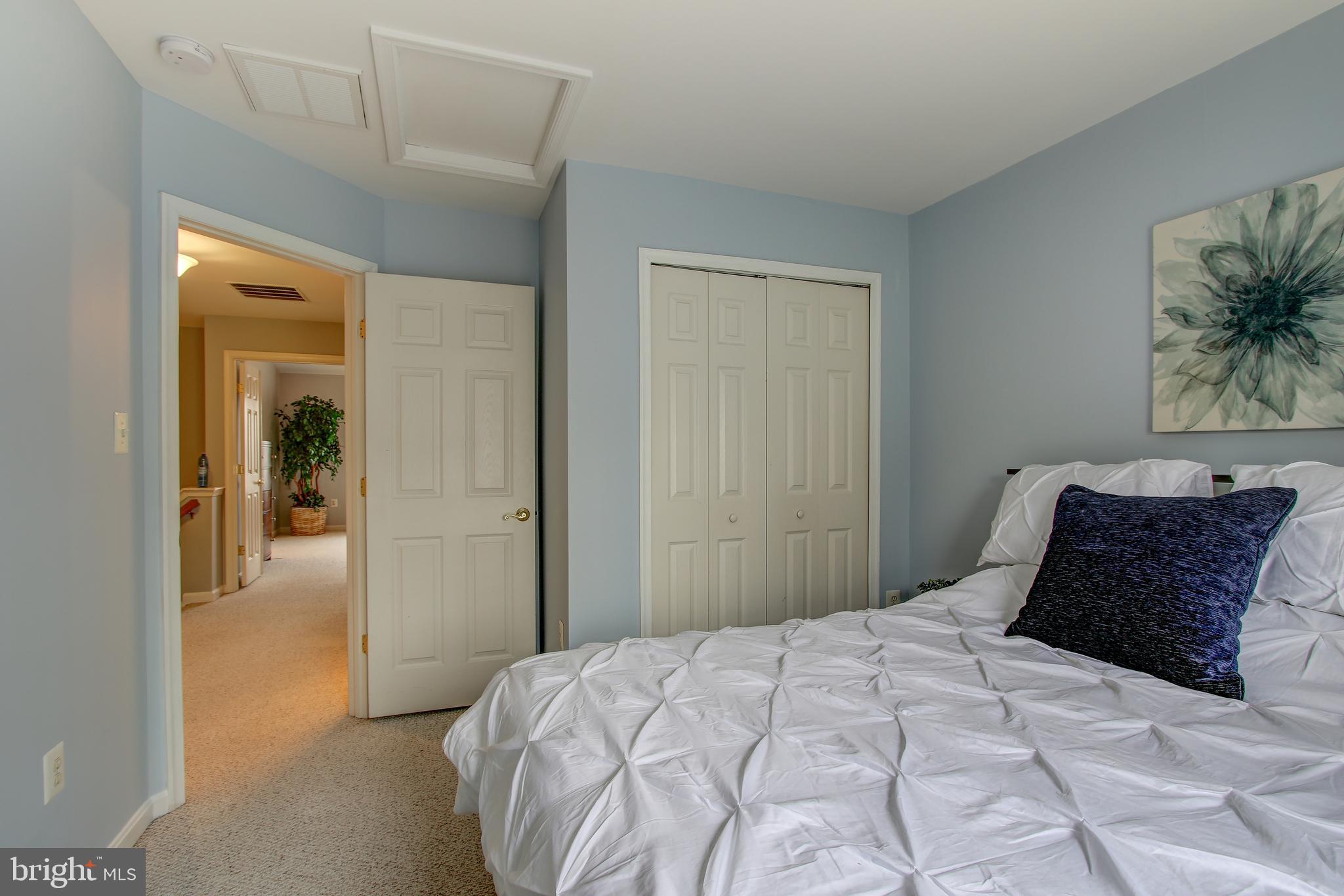 GREAT FALLS CHASE - Residential