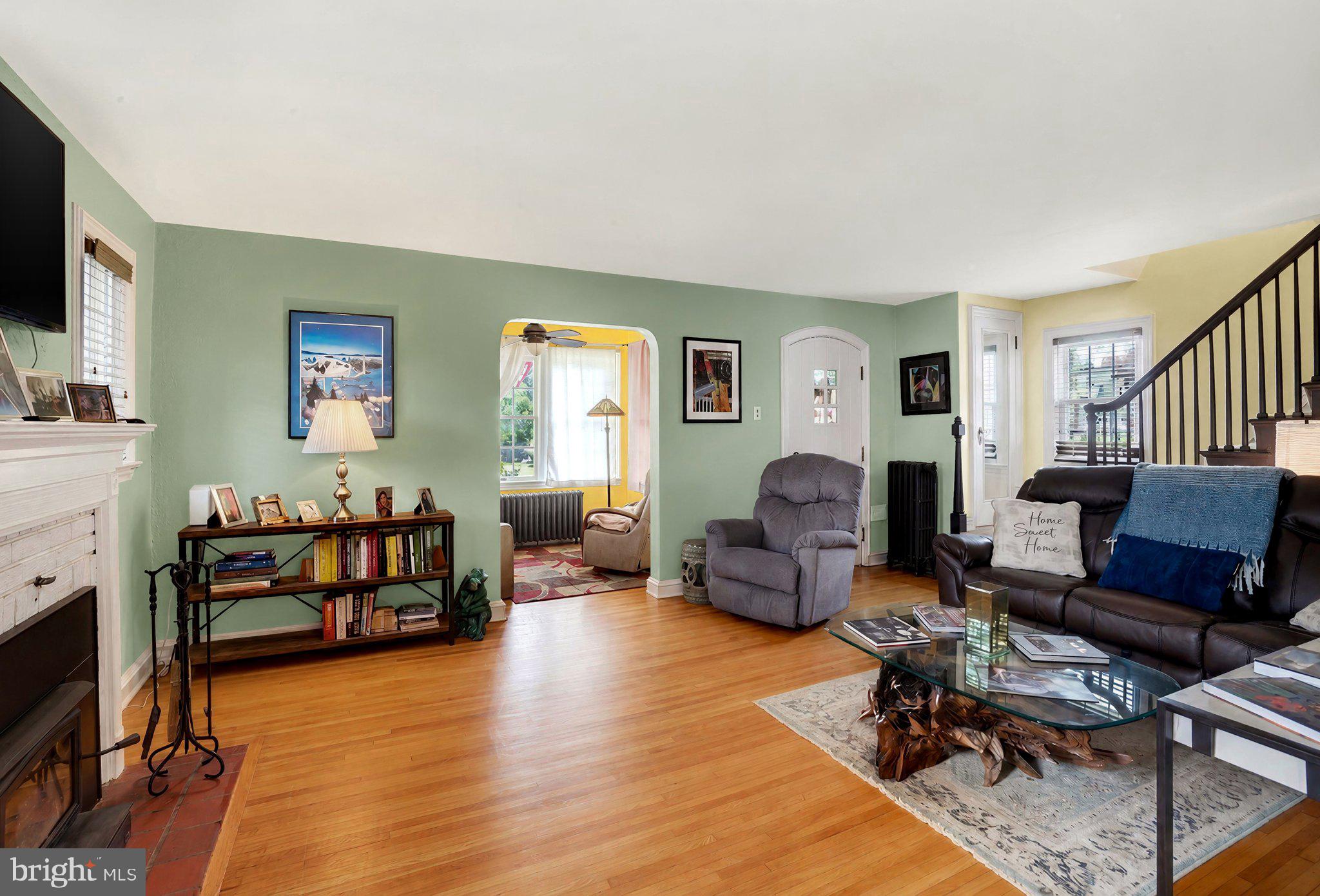 15 N MANHEIM STREET