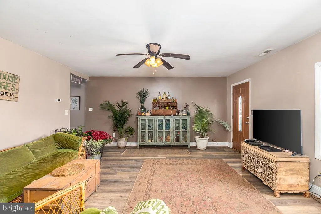 Selbyville, Delaware 19975, United States, 5 Bedrooms Bedrooms, ,3 BathroomsBathrooms,Residential,Coming Soon,223614