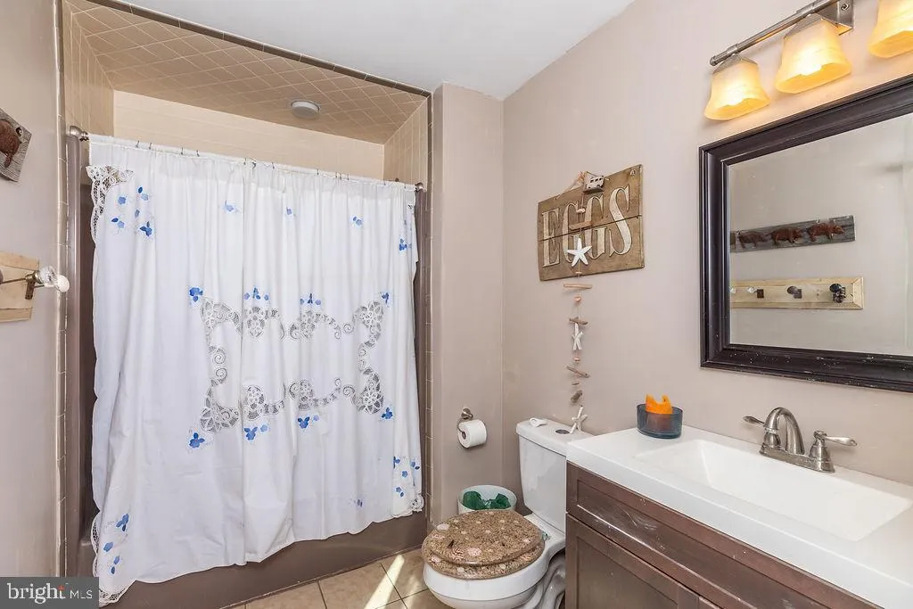 Selbyville, Delaware 19975, United States, 5 Bedrooms Bedrooms, ,3 BathroomsBathrooms,Residential,Coming Soon,223614