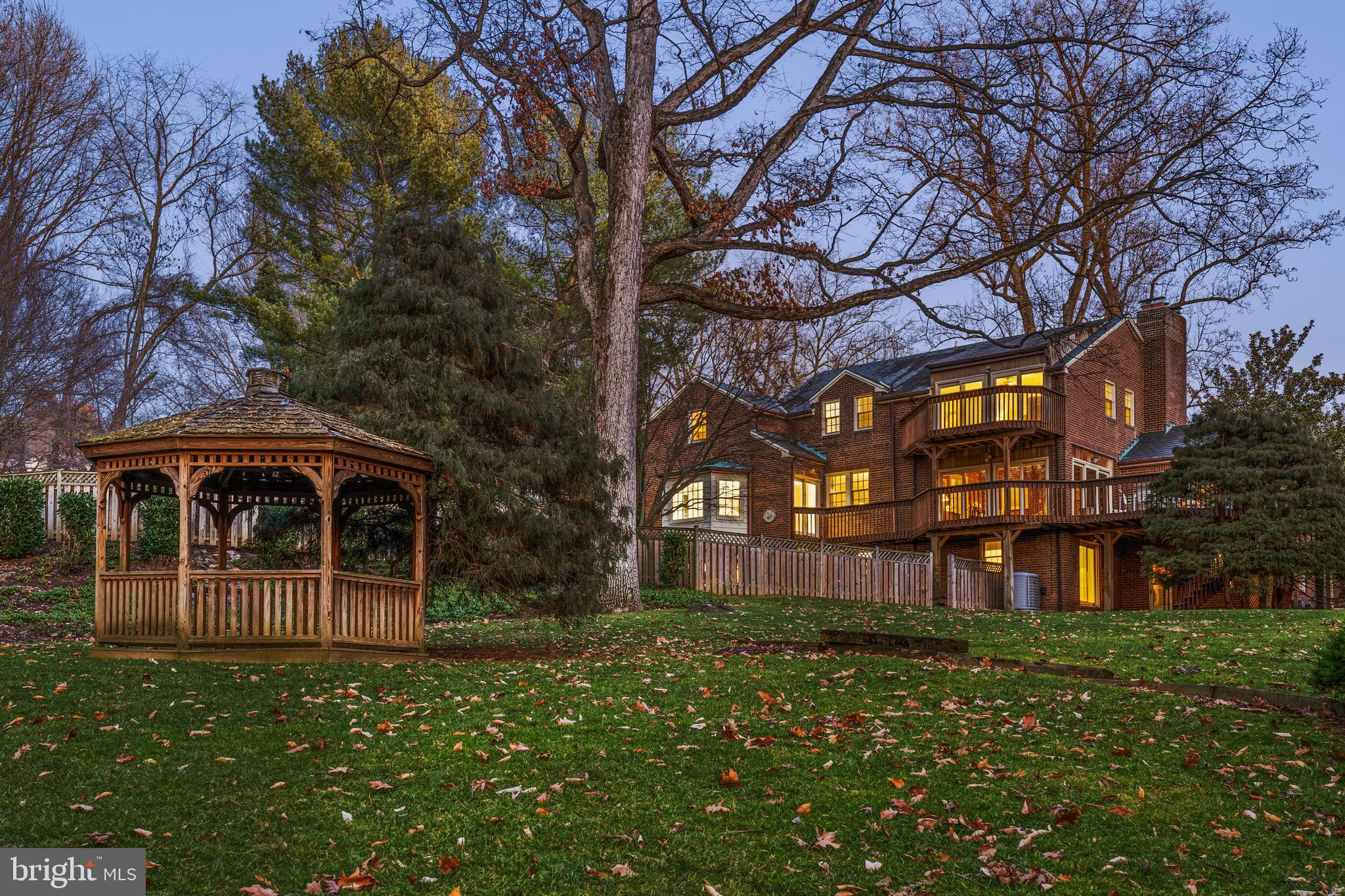 BURNT MILLS HILLS - Residential