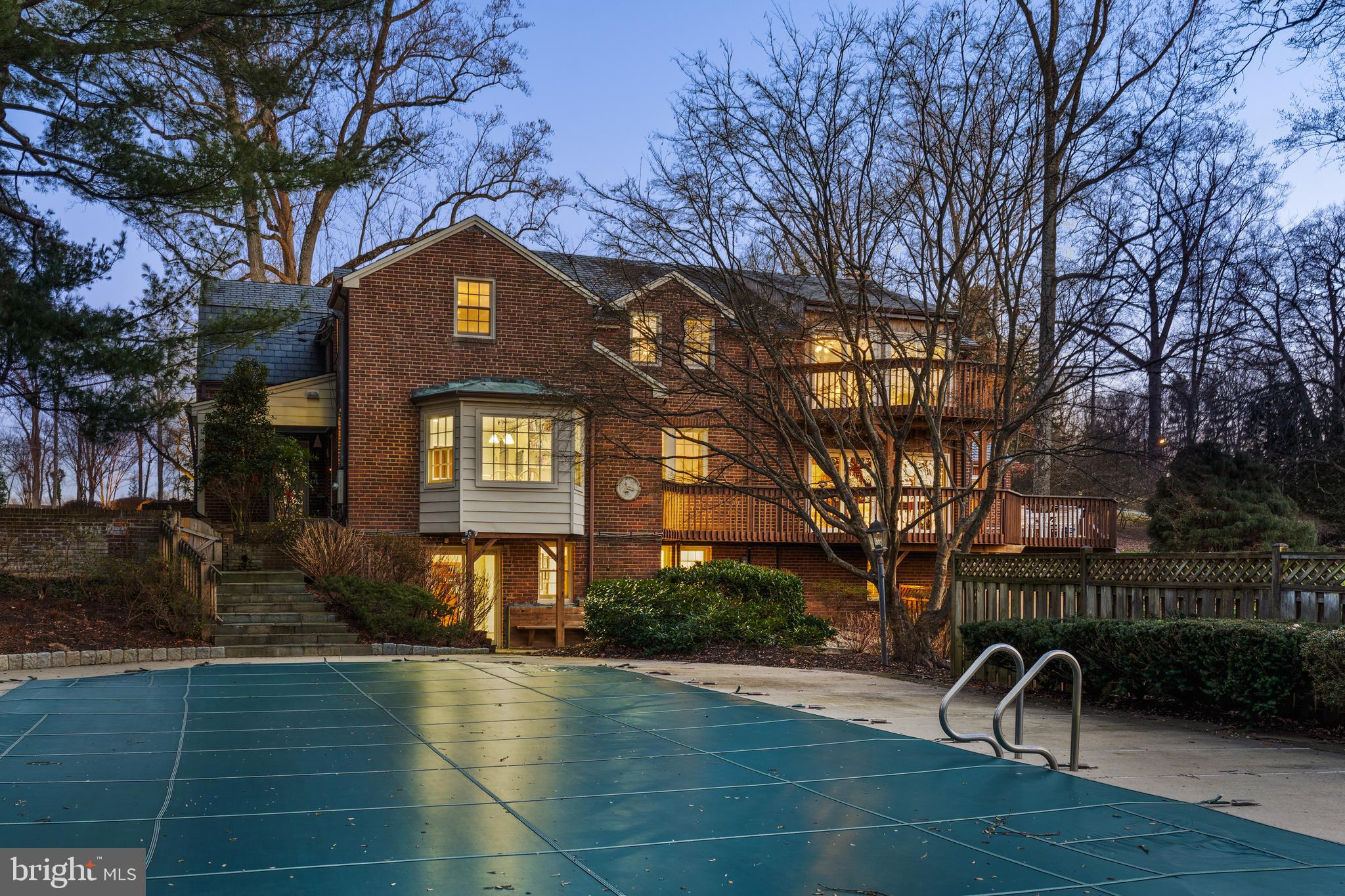 BURNT MILLS HILLS - Residential