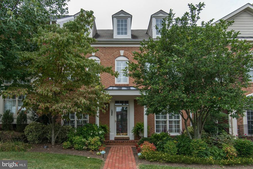Finely crafted mint condition townhome w/ luxurious upgrades throughout & lushly landscaped yard. The light-filled open floor plan flows perfectly for entertaining including a beautiful & private Georgetown patio. Located in central McLean, near shopping, restaurants, McLean Library & Community Center & just minutes from the Silver Line Metro, Tysons Corner and the Beltway.