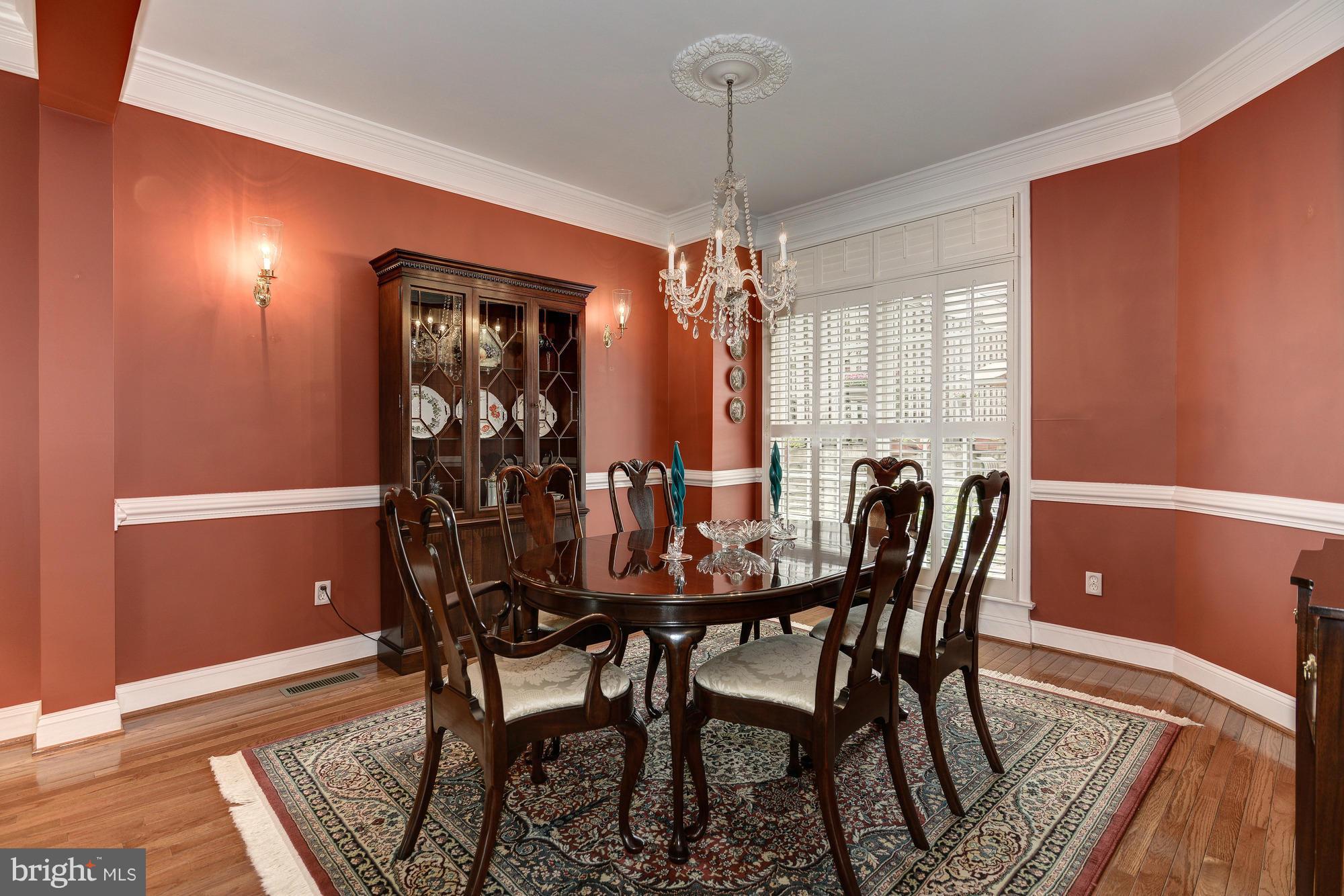 MCLEAN VILLAGE - Residential