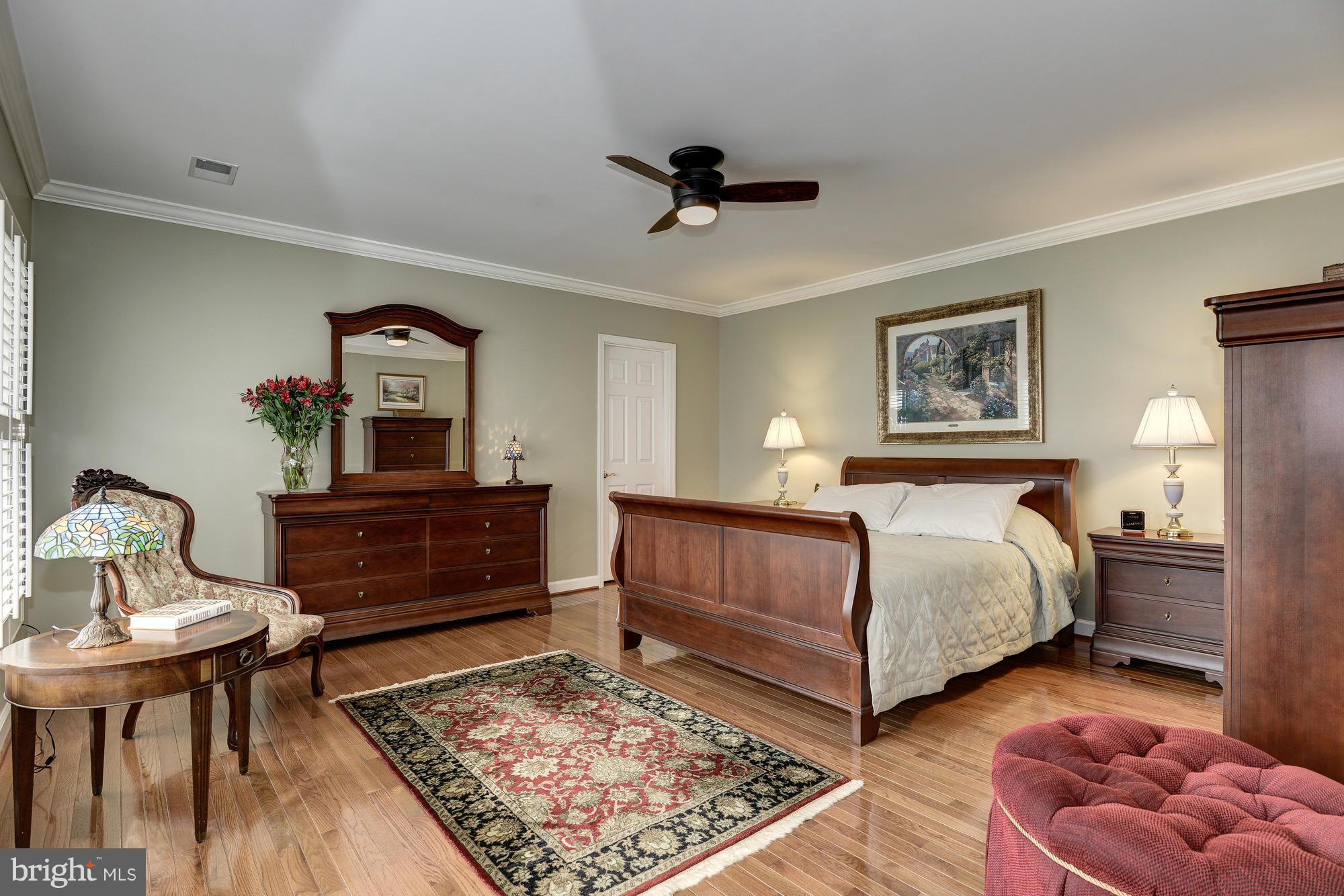 MCLEAN VILLAGE - Residential