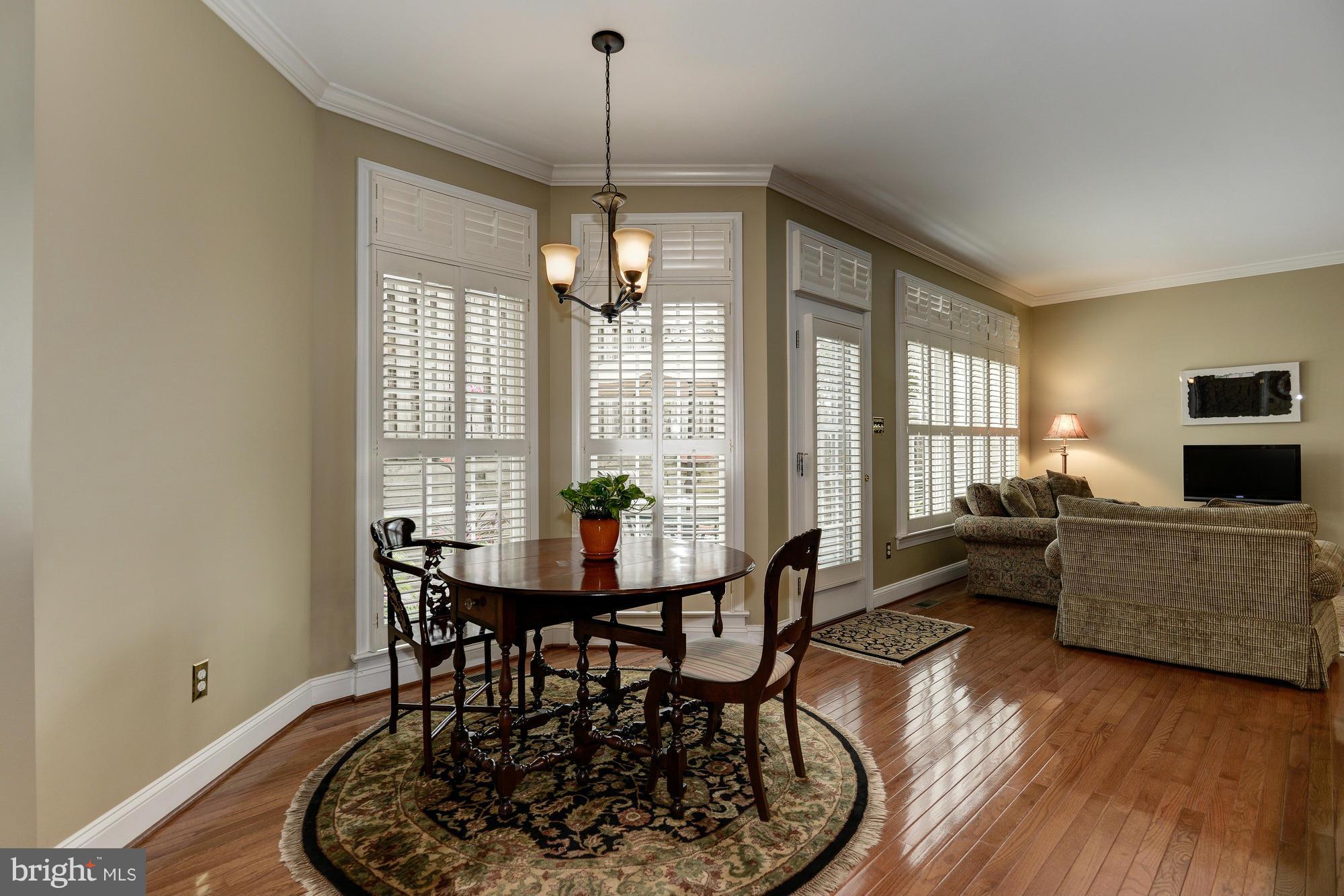 MCLEAN VILLAGE - Residential