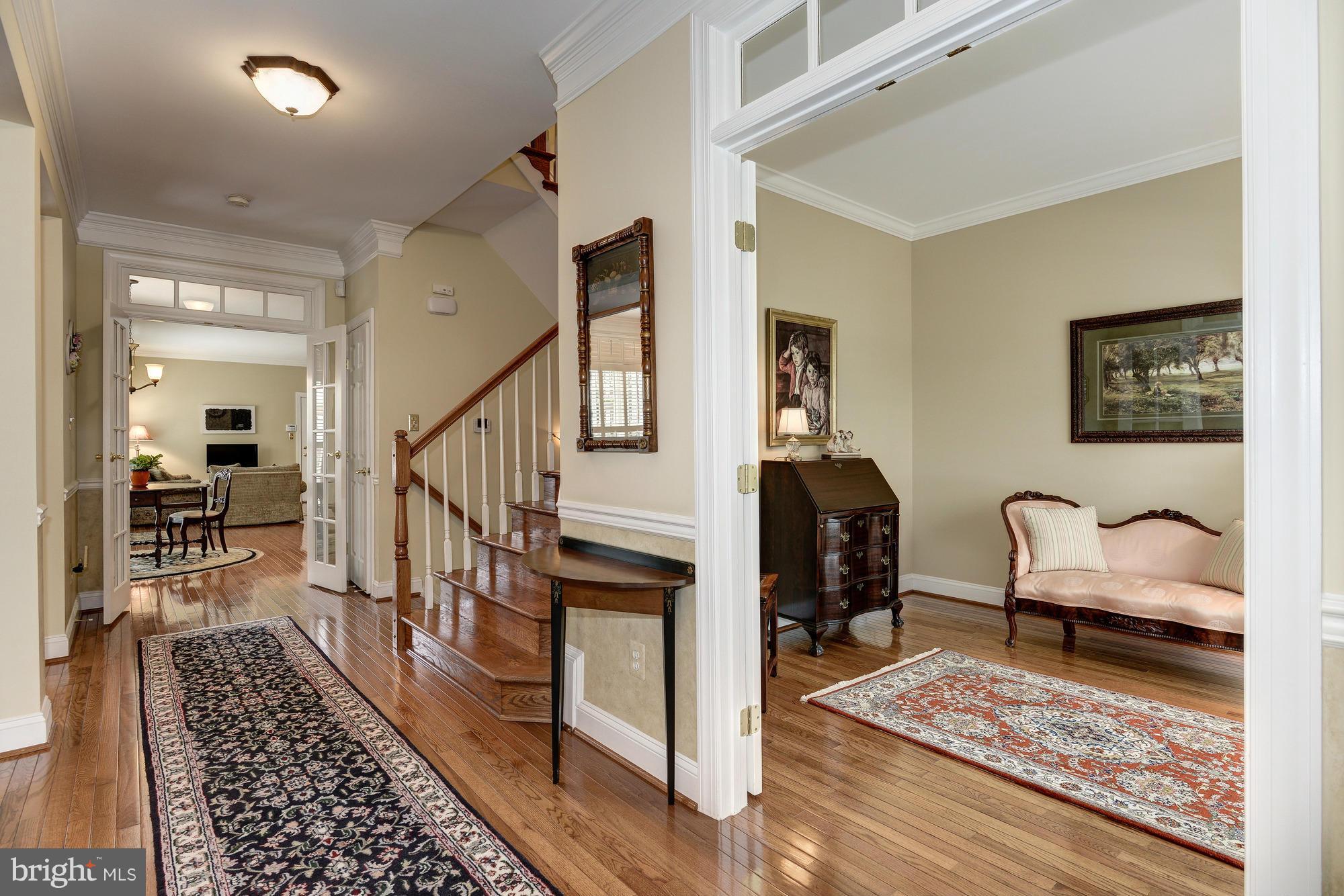 MCLEAN VILLAGE - Residential