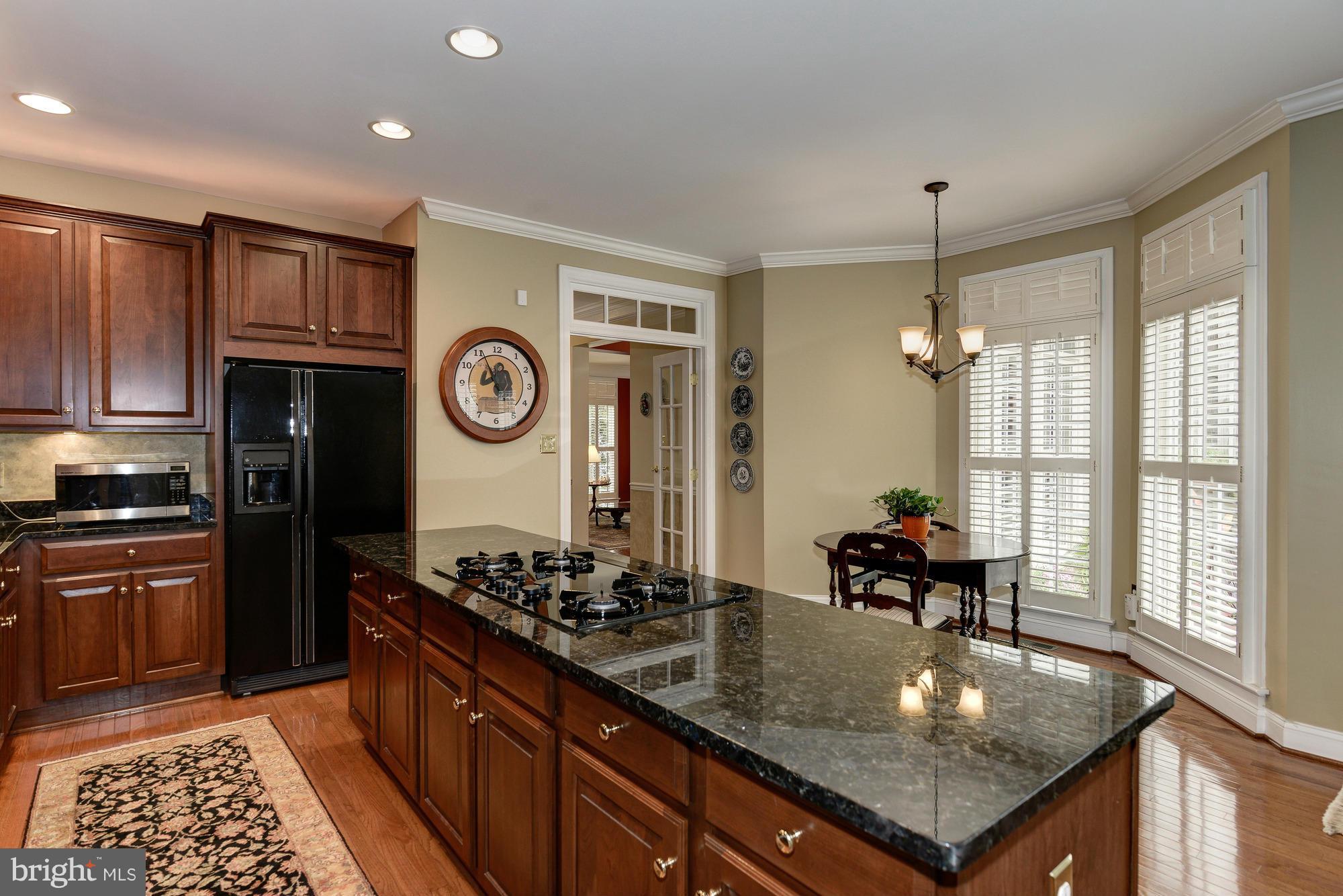 MCLEAN VILLAGE - Residential