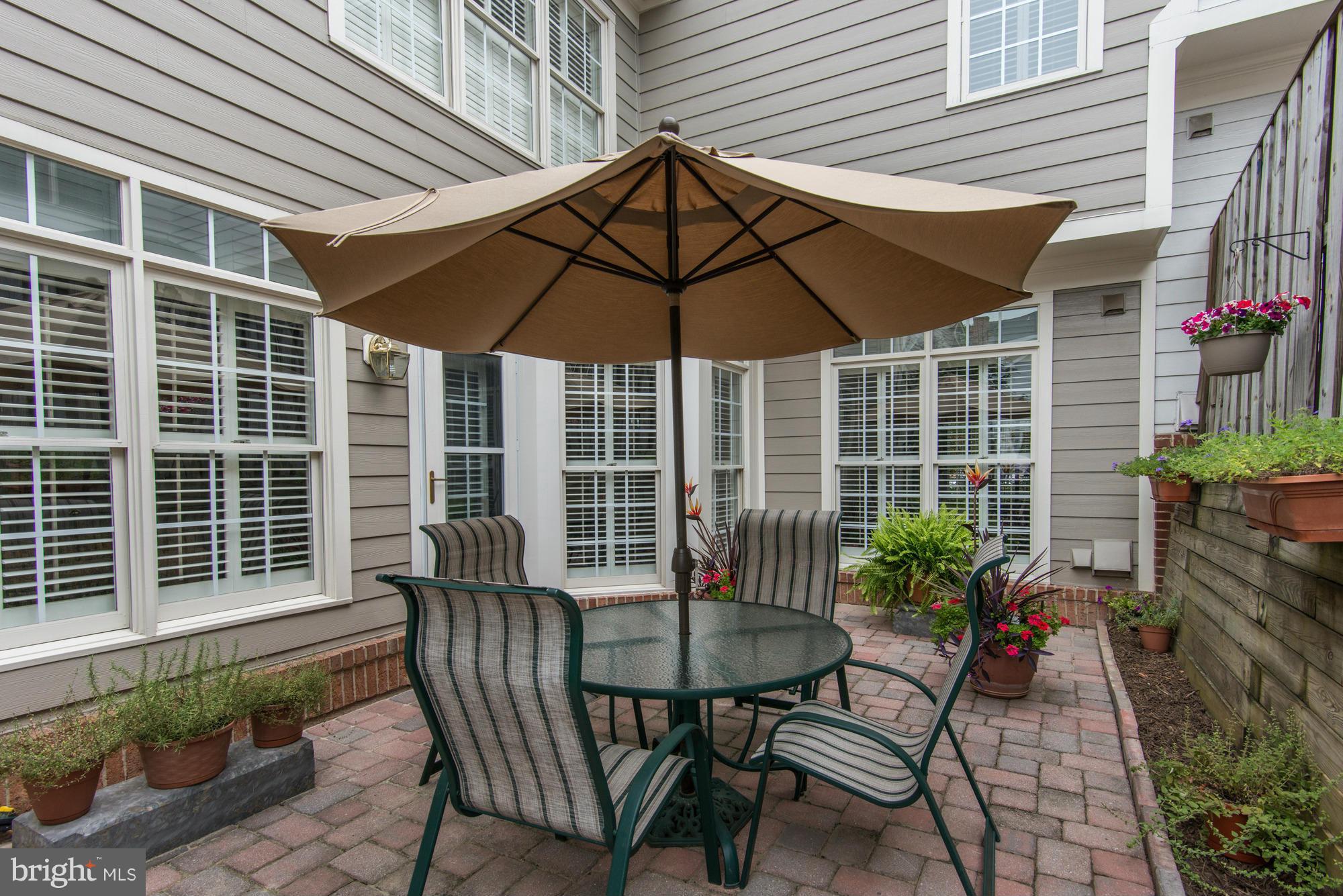 MCLEAN VILLAGE - Residential